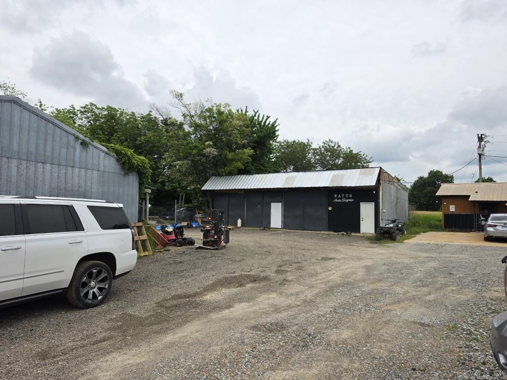 Wynne 21-07-03 - Commercial Sale