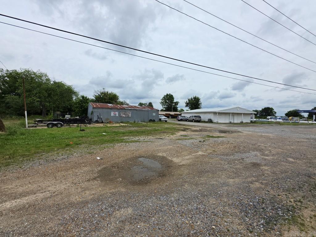 Wynne 21-07-03 - Commercial Sale