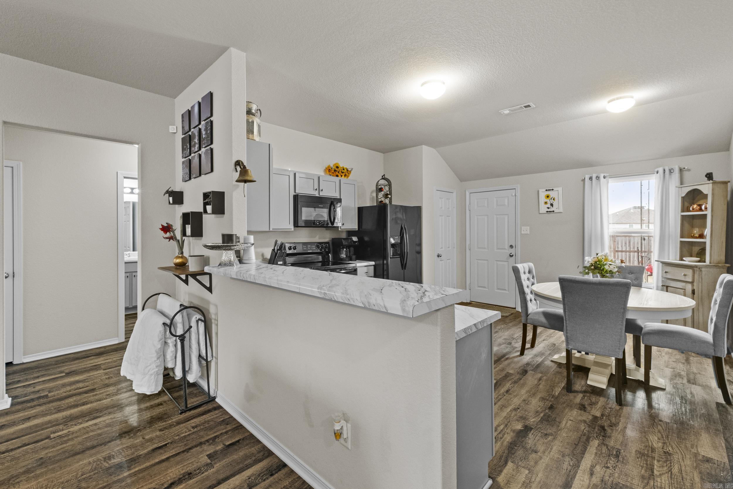 TRAMMEL ESTATES - Residential