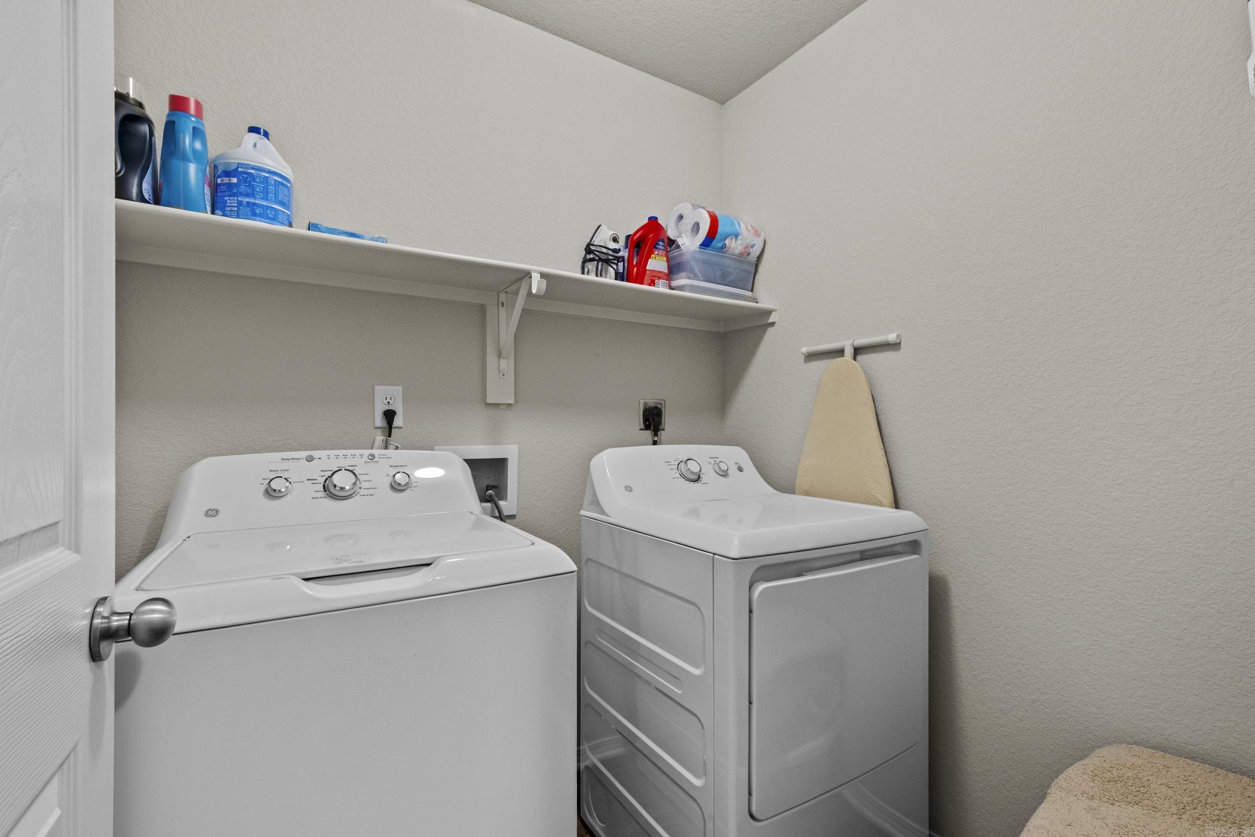 TRAMMEL ESTATES - Residential