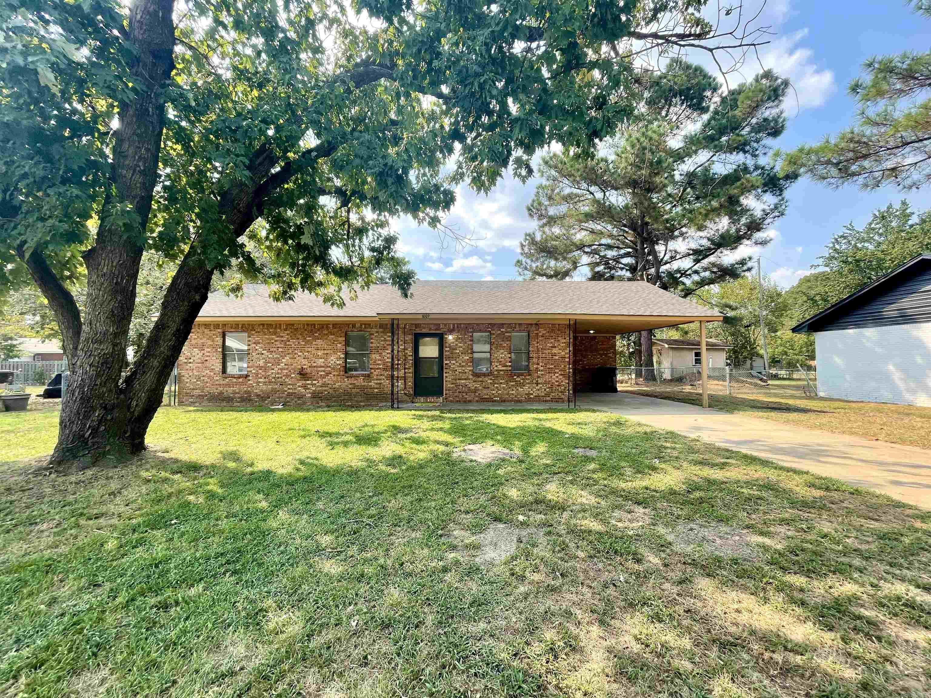 1009 Opal Circle in Lake City is an all brick home on a slab foundation, making it a low maintenance, smart investment. At 1,121 square feet, this home is laid out well with 3 bedrooms, 1 bathroom, a spacious living area, wide galley kitchen, and a laundry room with space for some extra storage. It is located in a cove on a level lot with shade trees. This home is not in a flood zone, per owner. If you're looking for an affordable home to call your own, call your favorite REALTOR® and schedule your private tour!