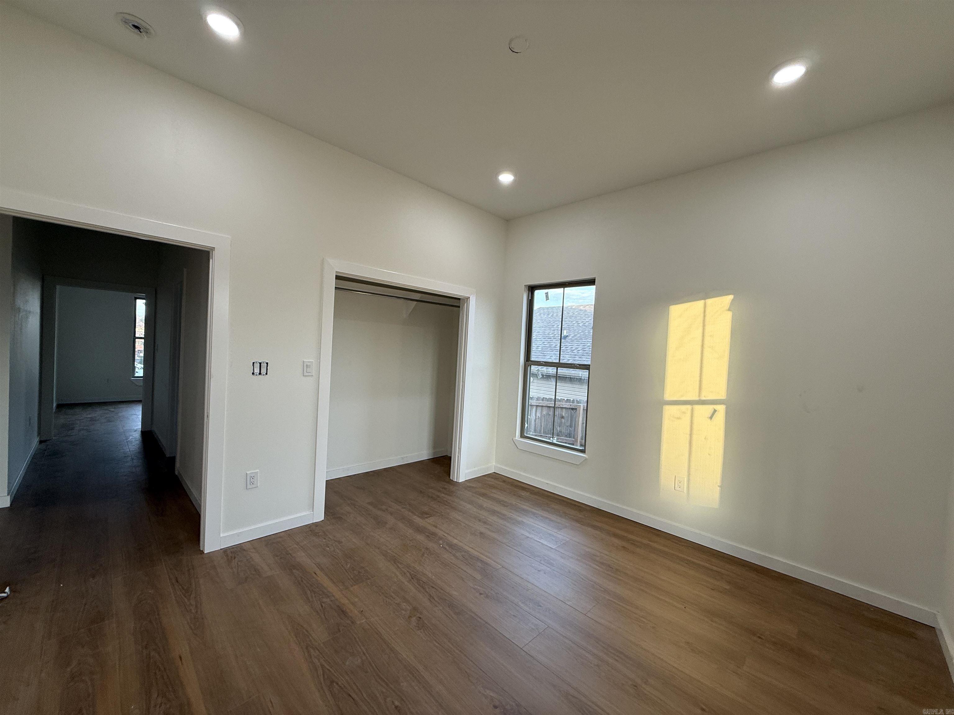 WALNUT VALLEY - Residential