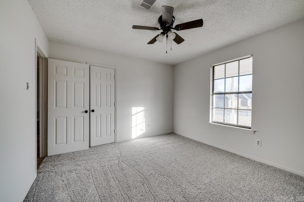 NORTHLAKE - Residential