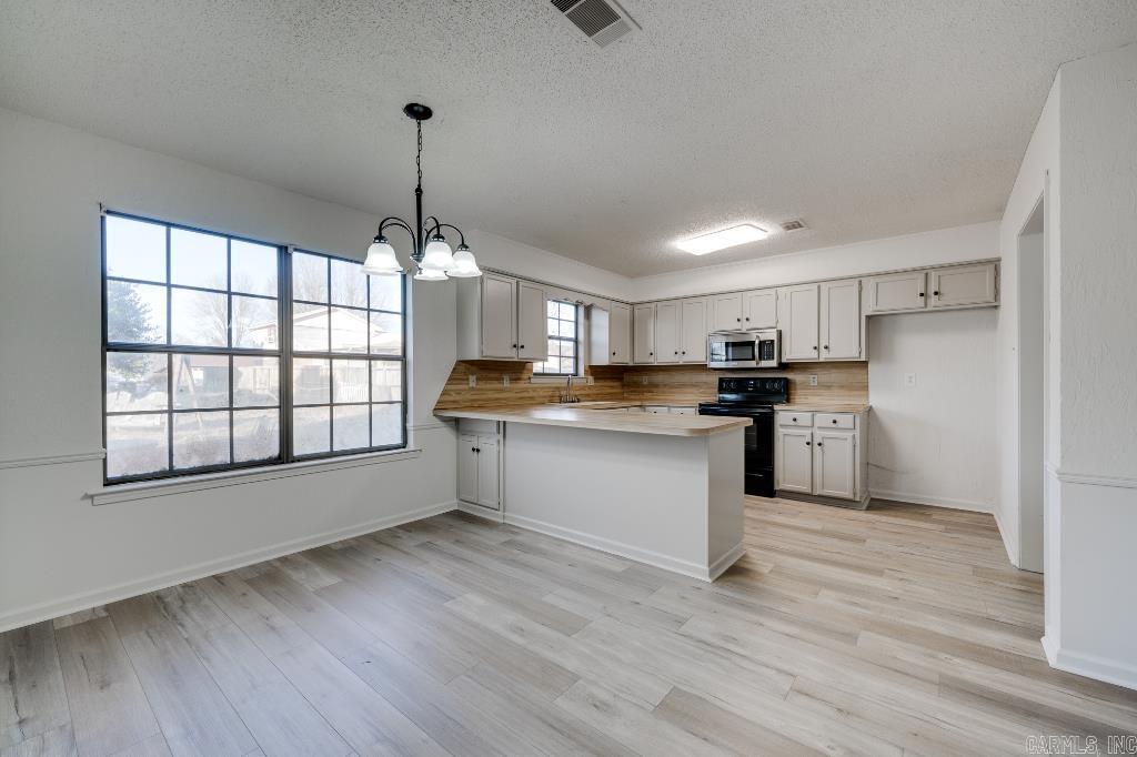 NORTHLAKE - Residential