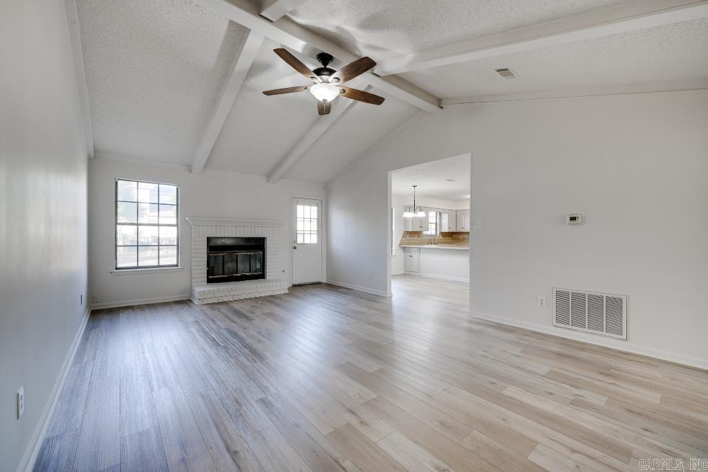 NORTHLAKE - Residential