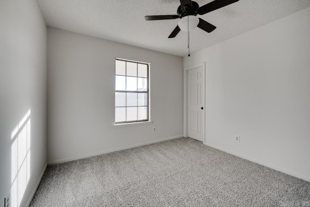 NORTHLAKE - Residential