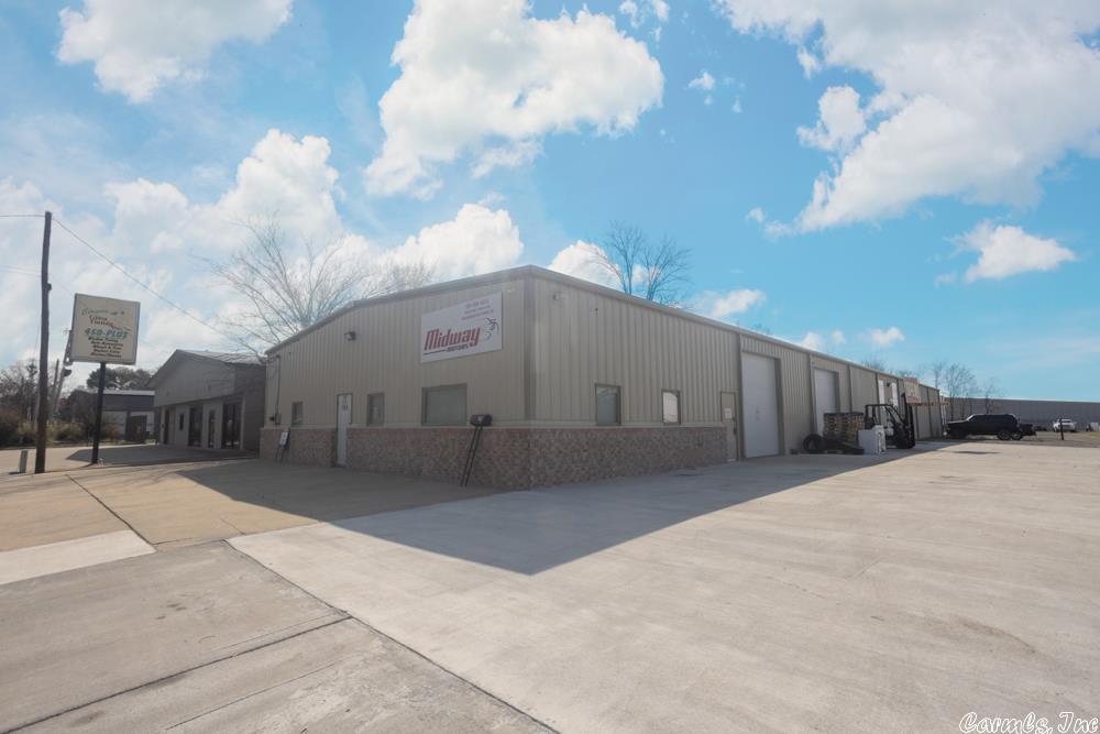 This building is ready for its new owners. This property boasts 4- 5 ton HVAC units, 3 phase electric, new plumbing, new wiring, & new roof in 2018. Building is 50x175 with 2 office spaces. Outside has 125x265 fenced with 16ft solar powered gate. This listing is for Real Estate only. Think storage units both outside and climate controlled. Service center, car dealership, retail, etc. Expanding the building is possible. So many opportunities!