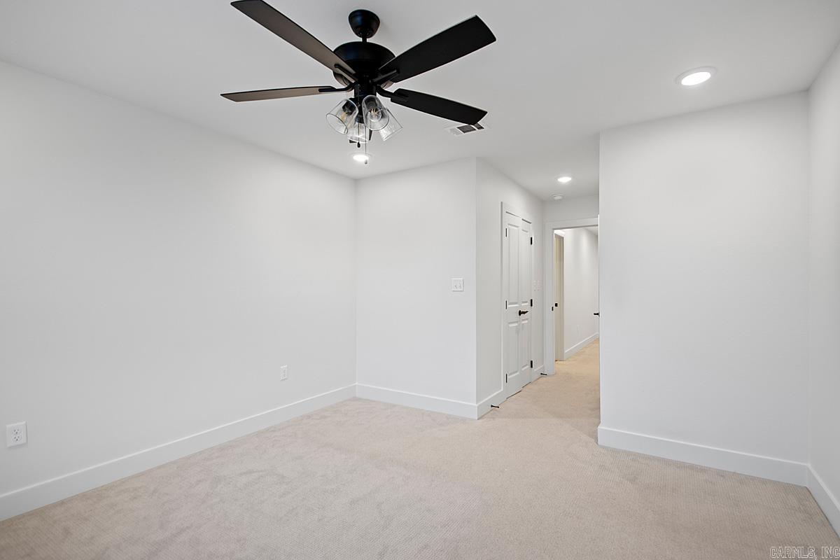 MIDTOWN BRYANT - Residential