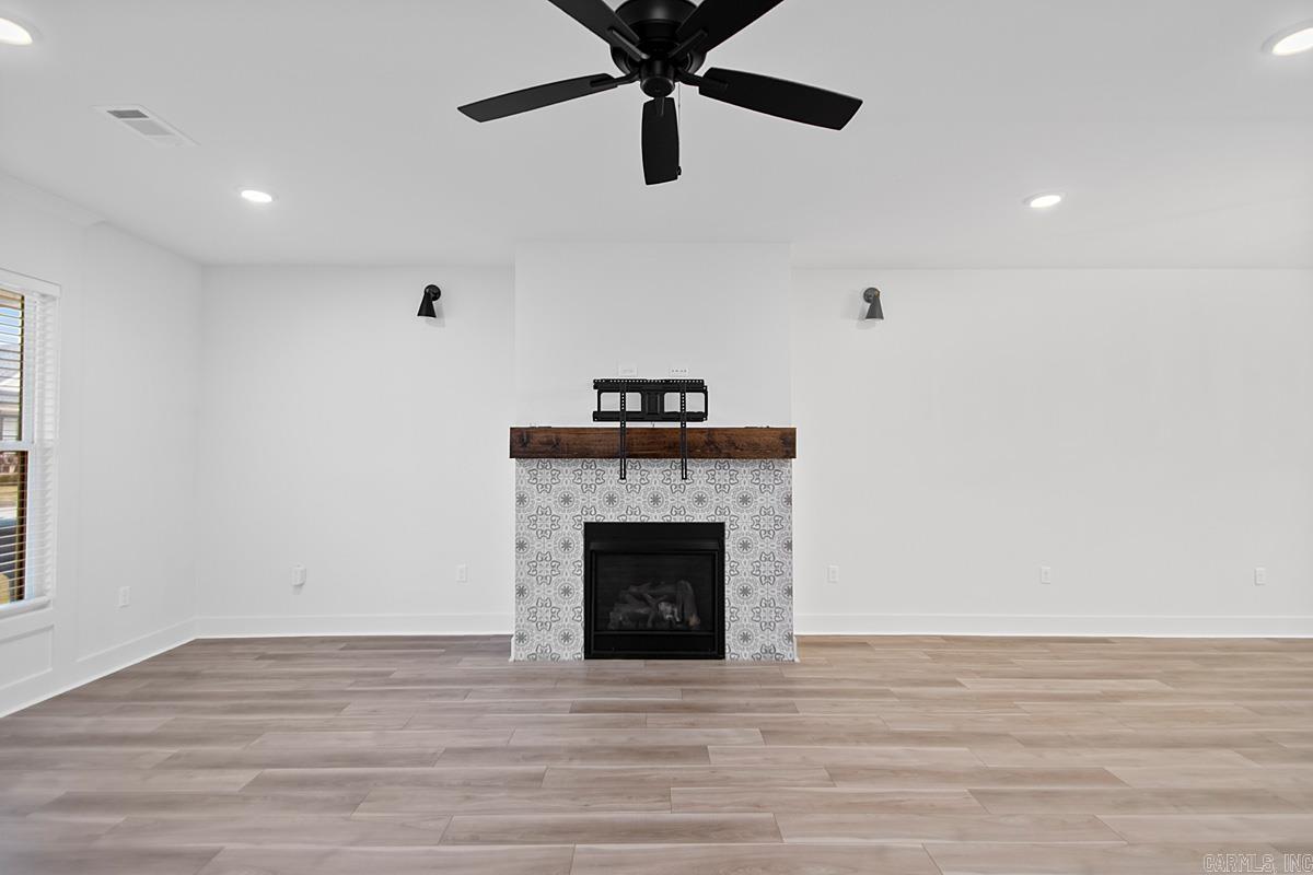 MIDTOWN BRYANT - Residential