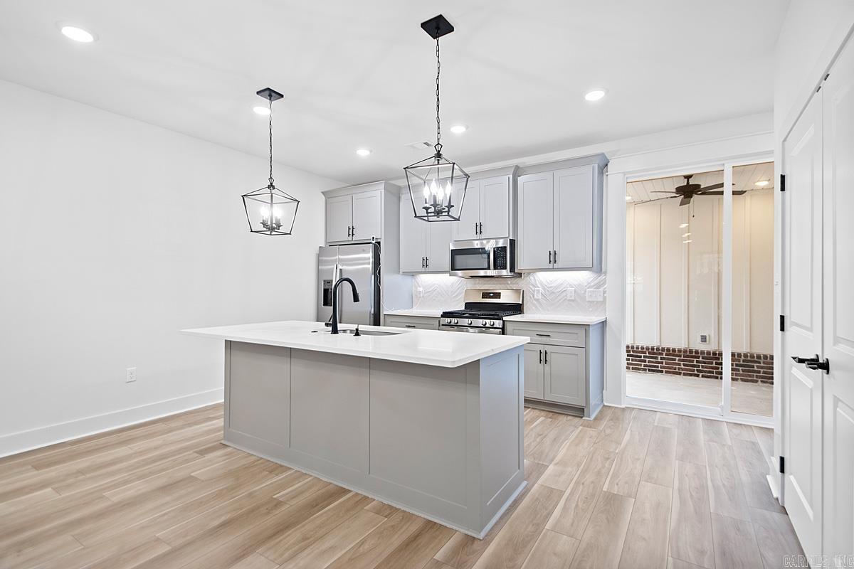 MIDTOWN BRYANT - Residential