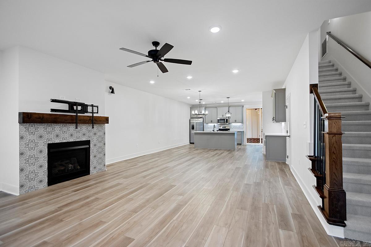 MIDTOWN BRYANT - Residential