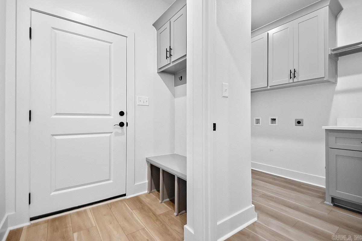 MIDTOWN BRYANT - Residential