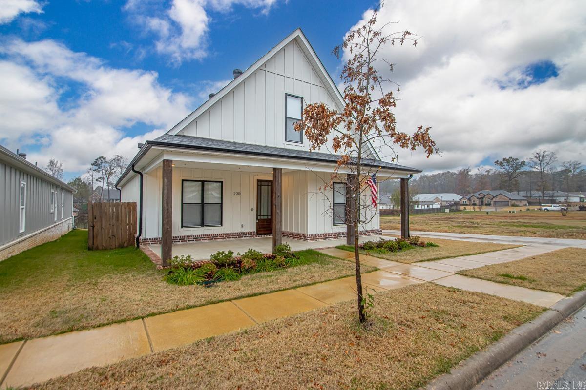 MIDTOWN BRYANT - Residential