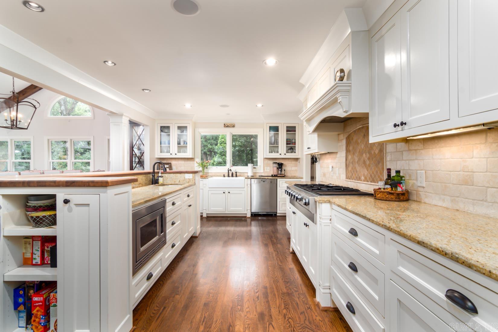 PLEASANT VALLEY - Residential