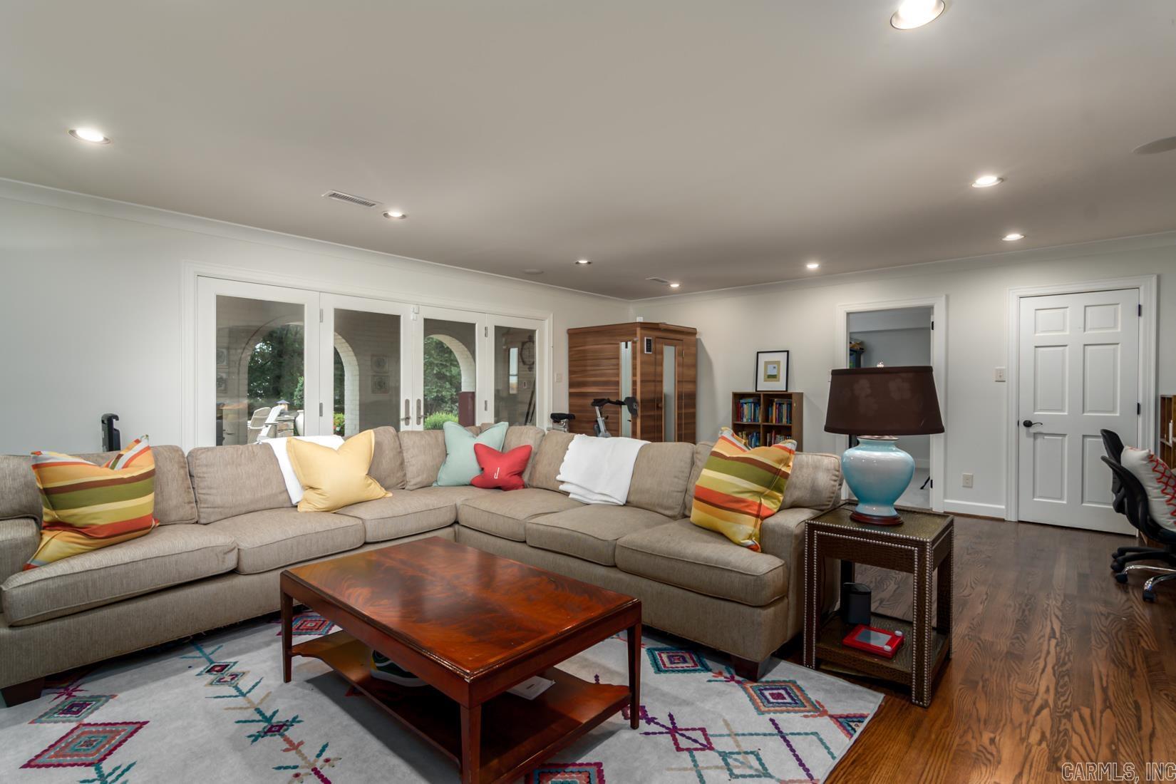 PLEASANT VALLEY - Residential