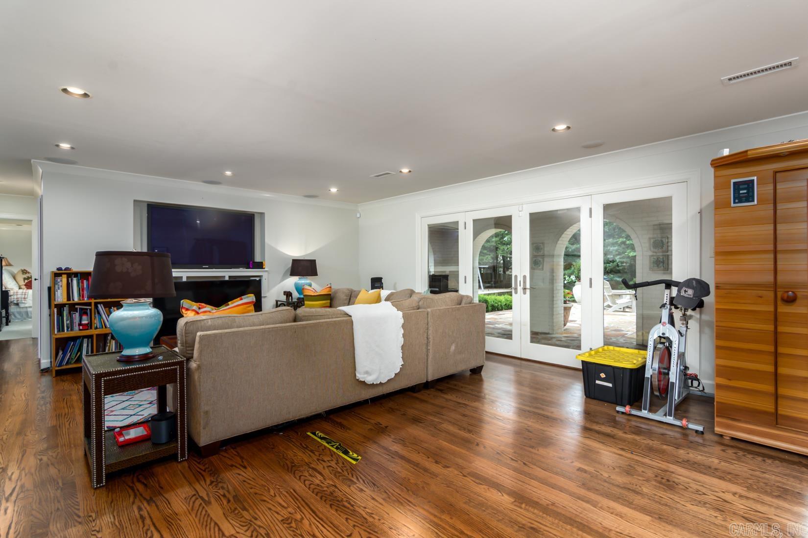 PLEASANT VALLEY - Residential