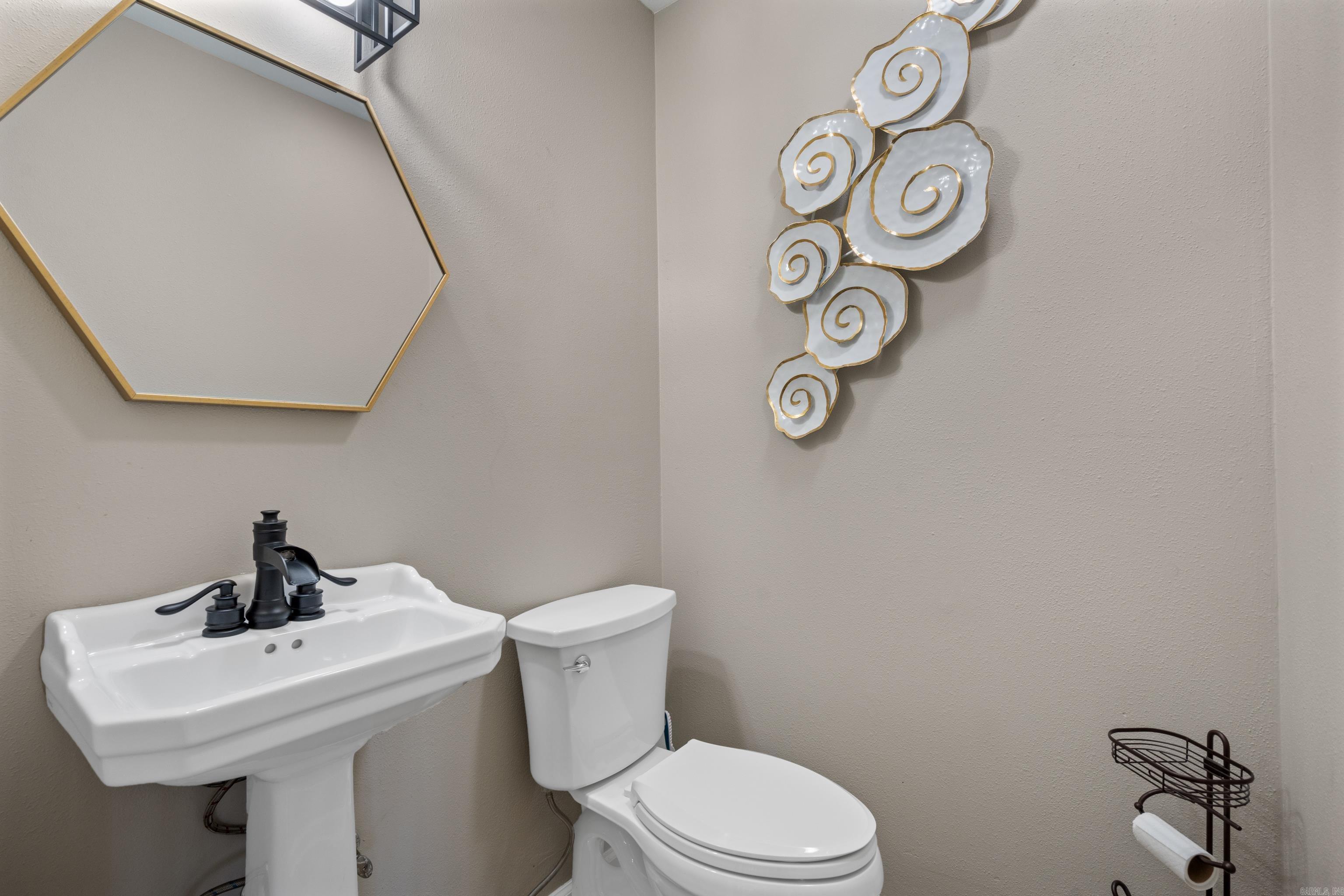 Ciento - Residential