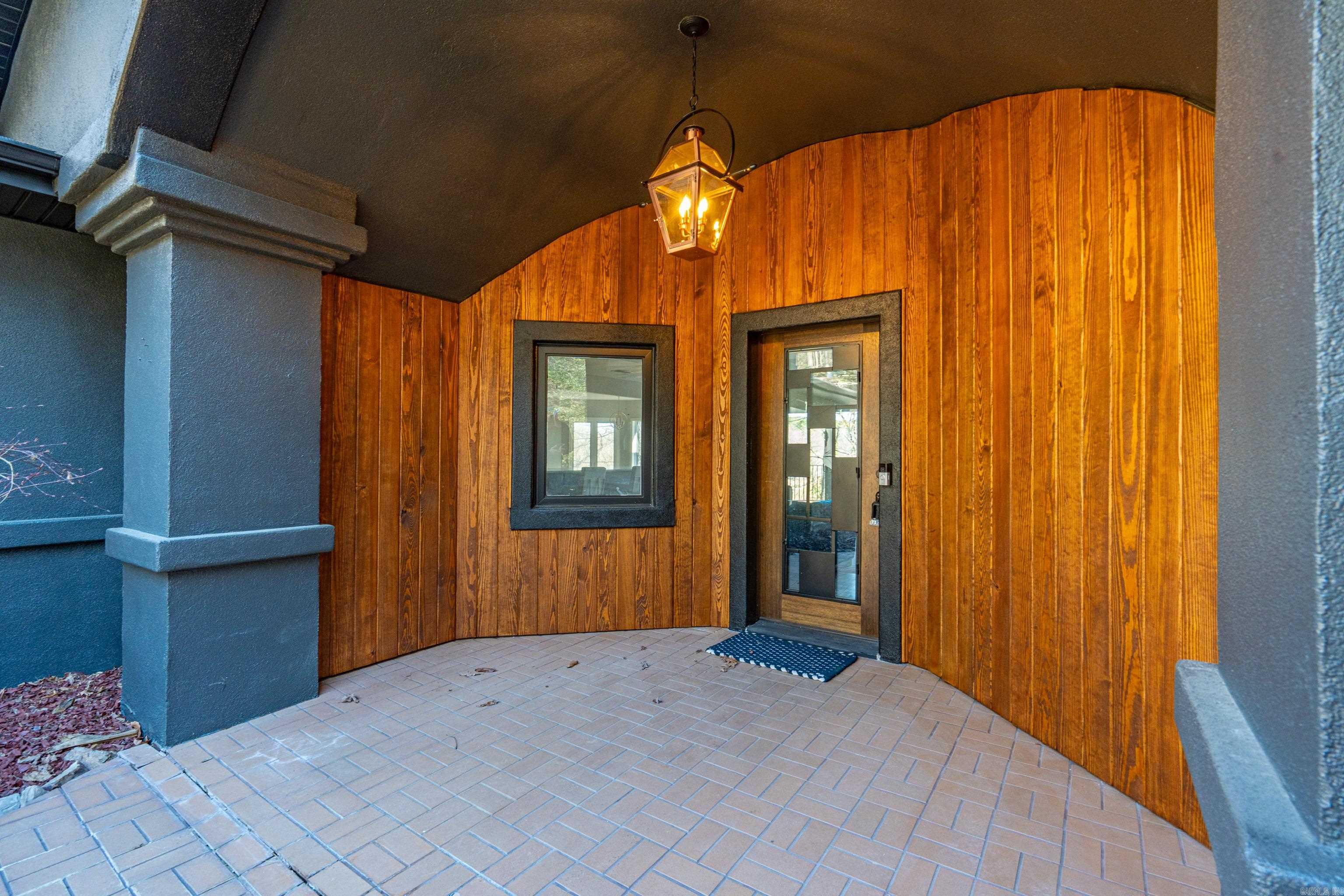 Ciento - Residential