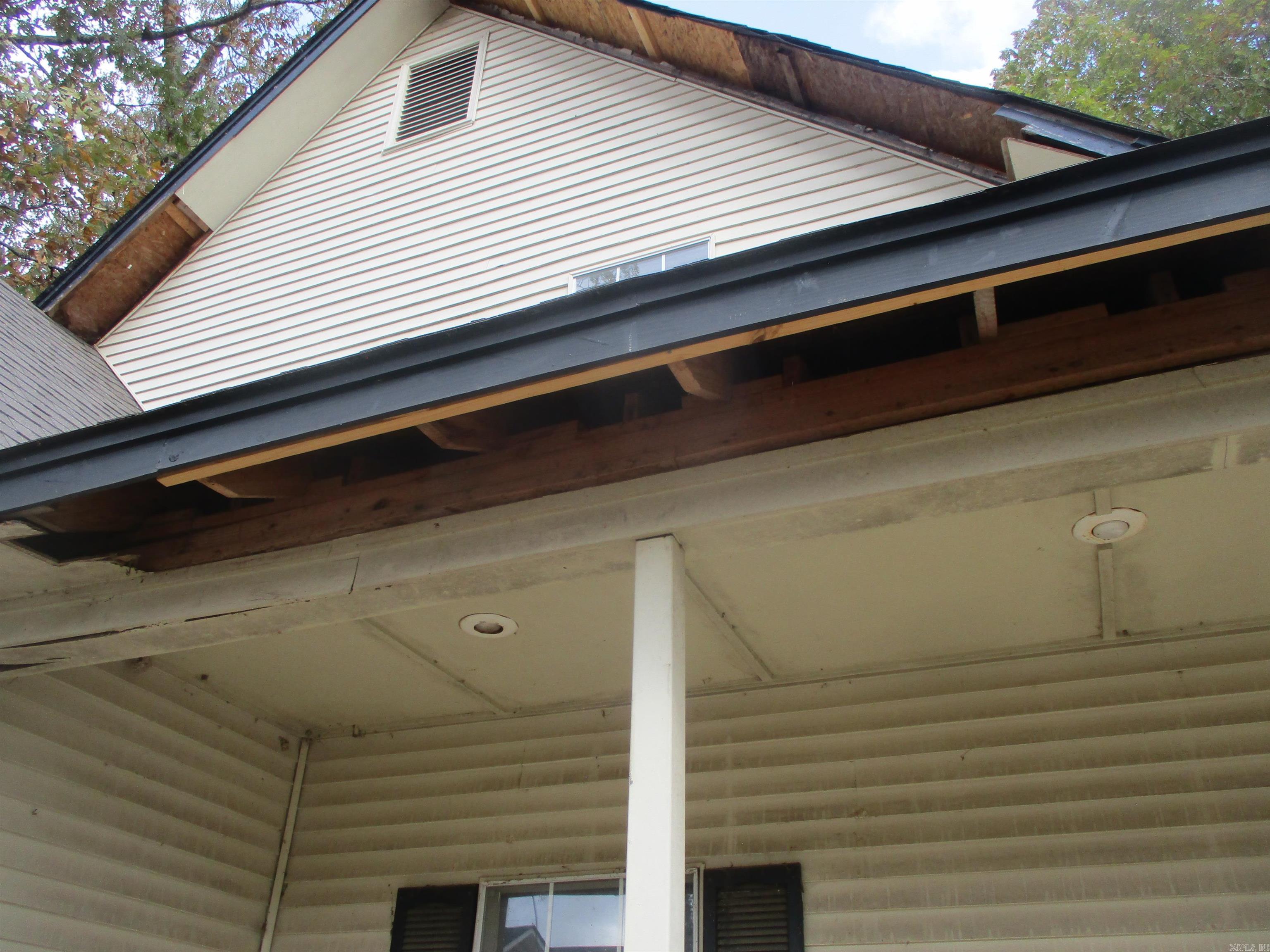 Maple Creek-Orchard Lake - Residential