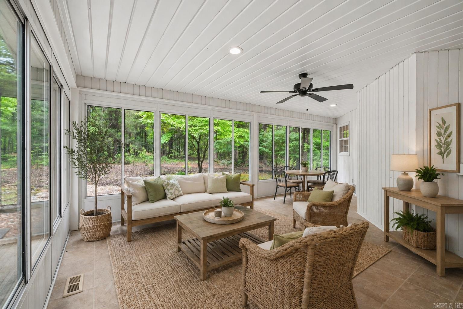 MOUNTAIN RANCH - Residential