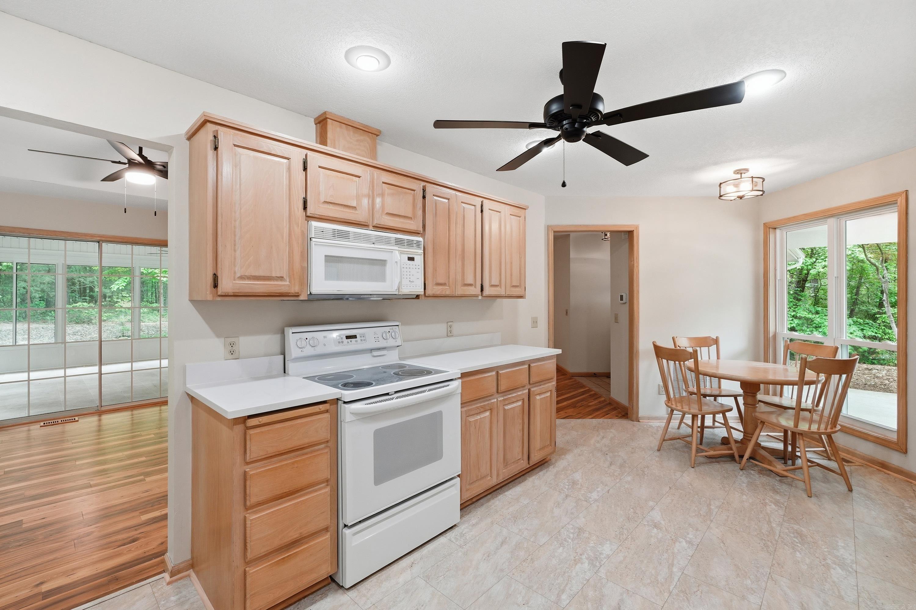 MOUNTAIN RANCH - Residential