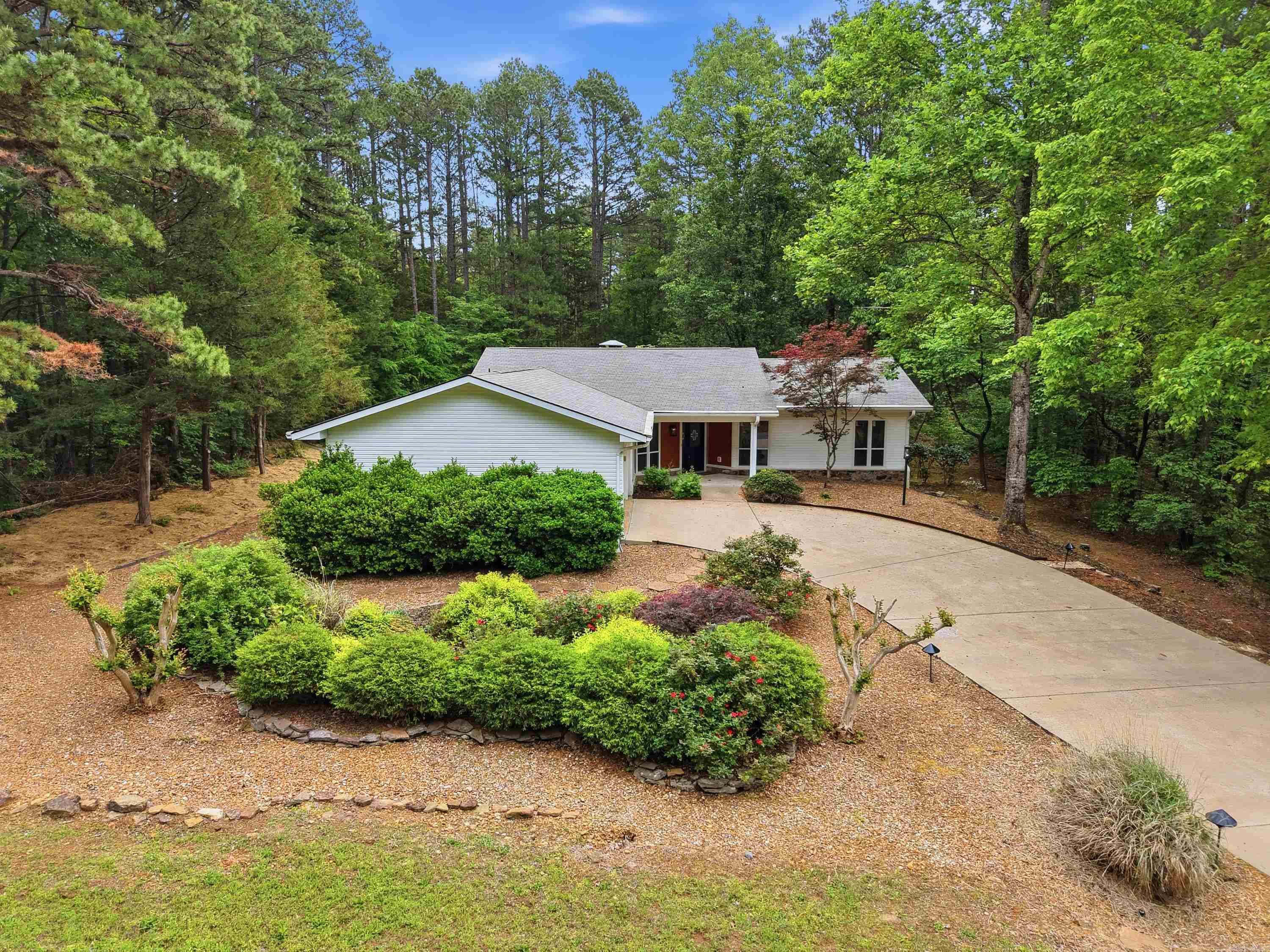 MOUNTAIN RANCH - Residential