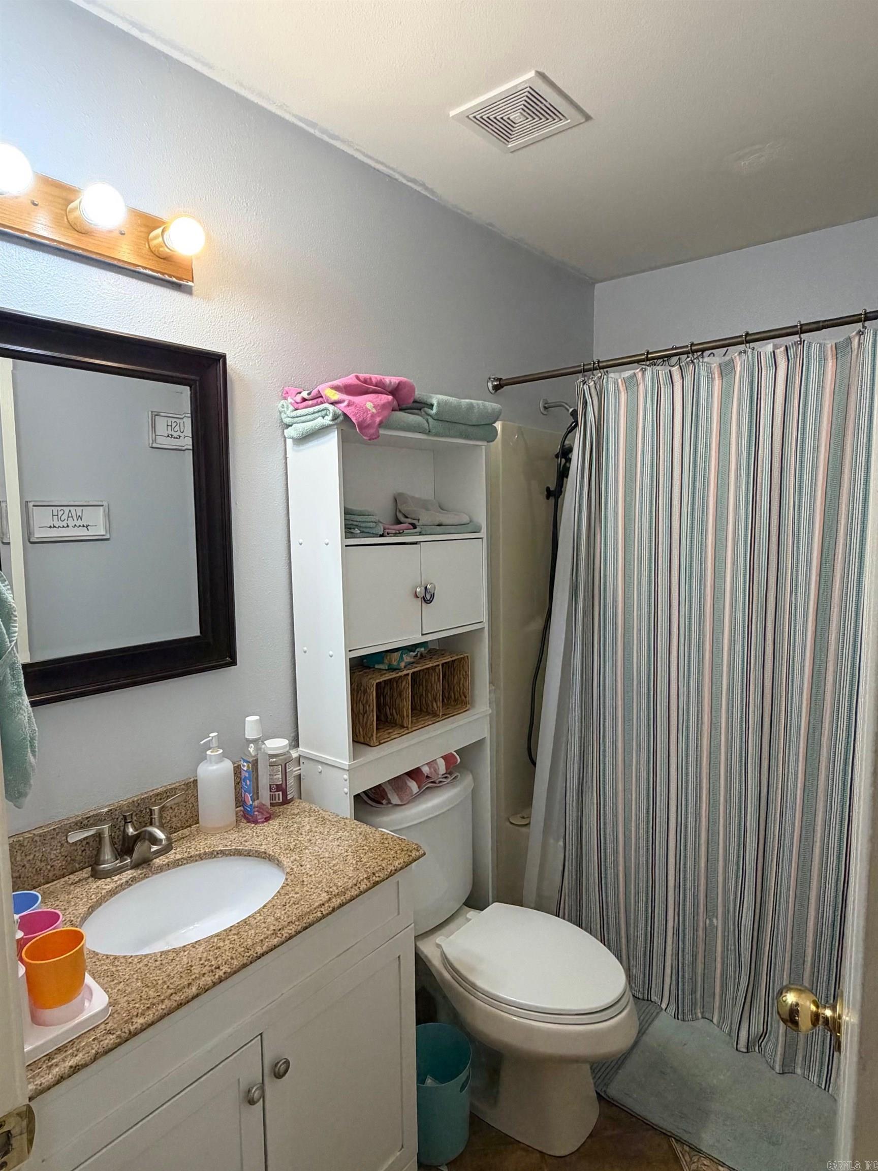 COUNTRY WOODS ESTATES - Residential