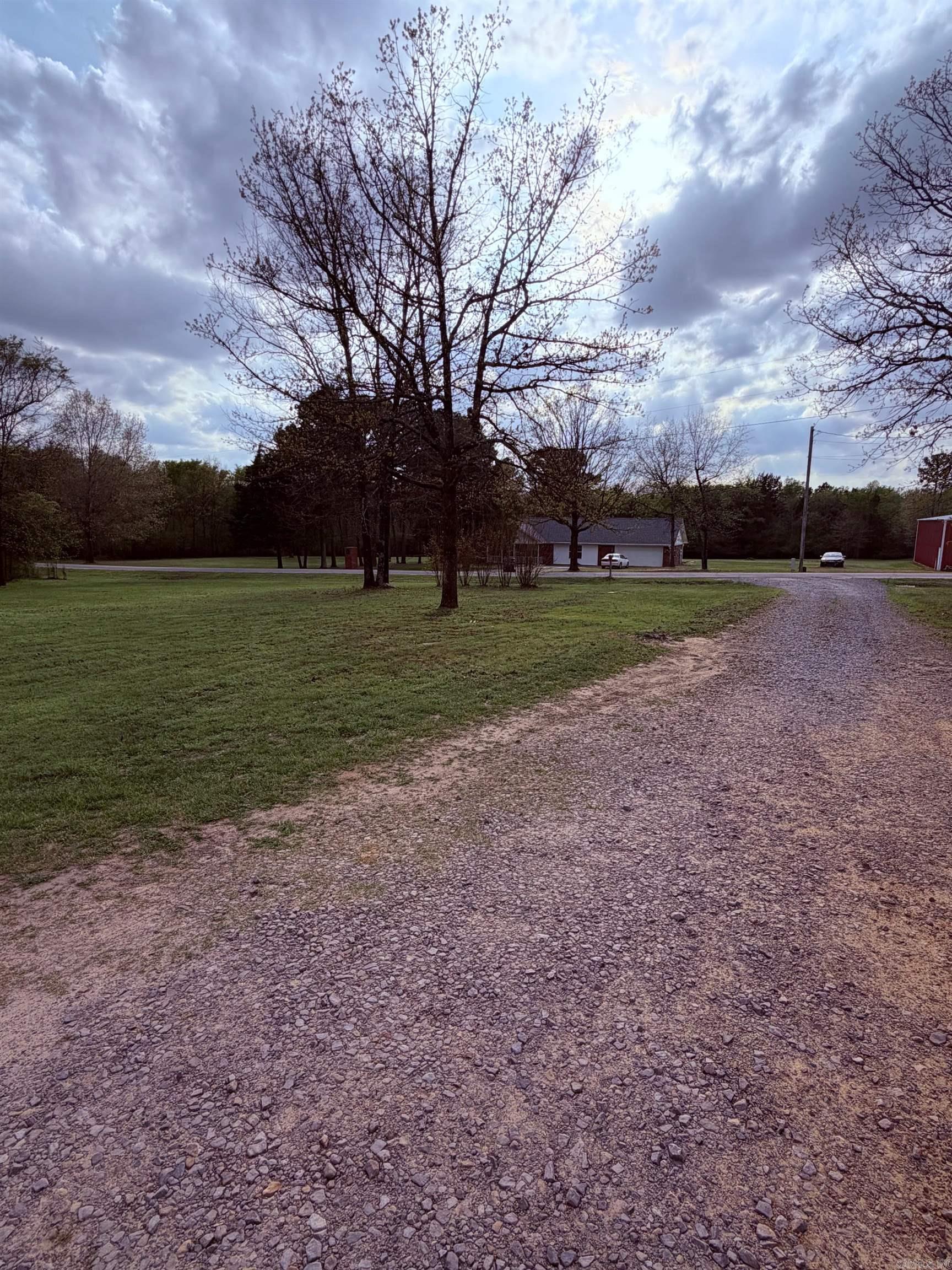 COUNTRY WOODS ESTATES - Residential