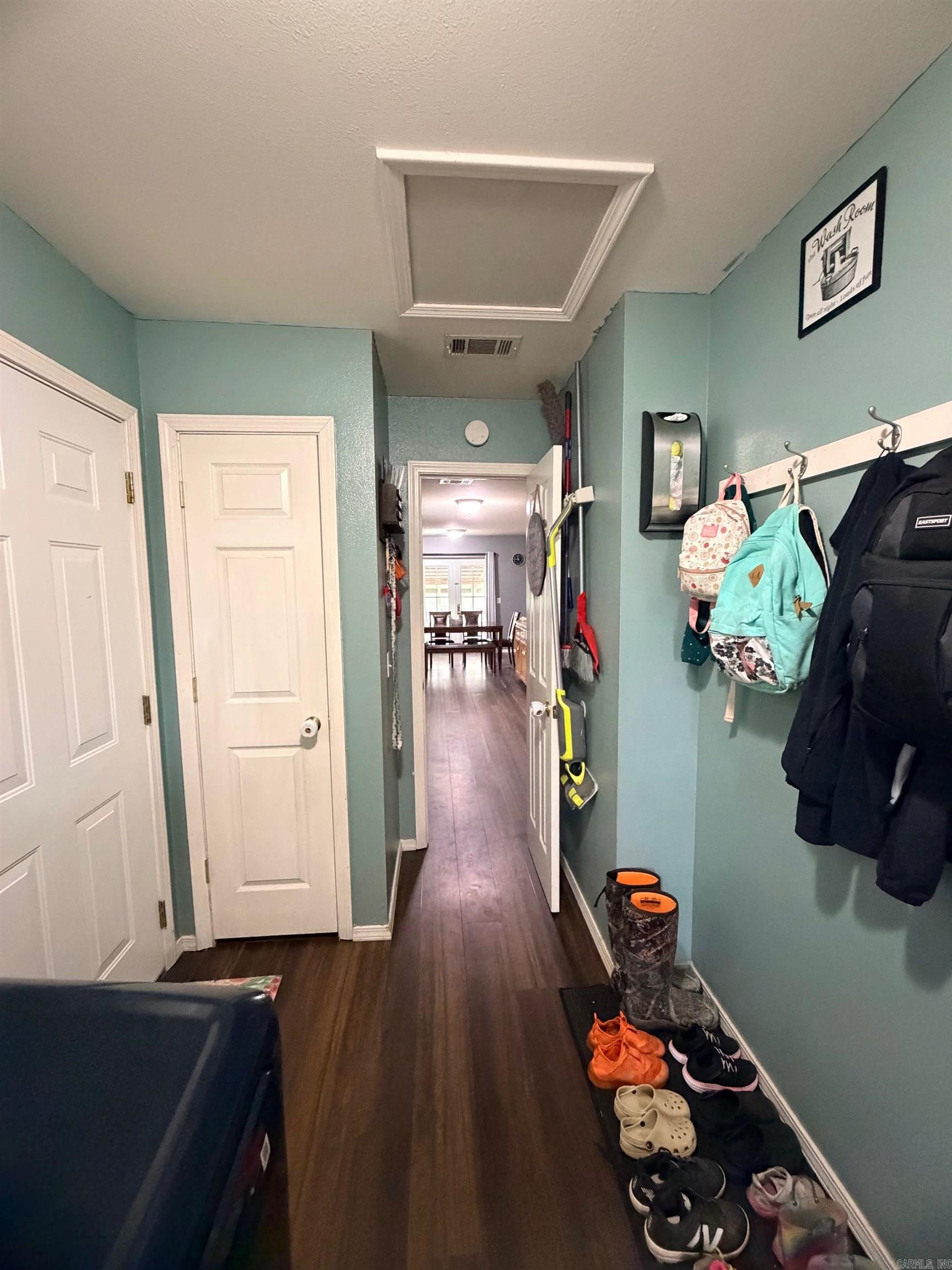 COUNTRY WOODS ESTATES - Residential