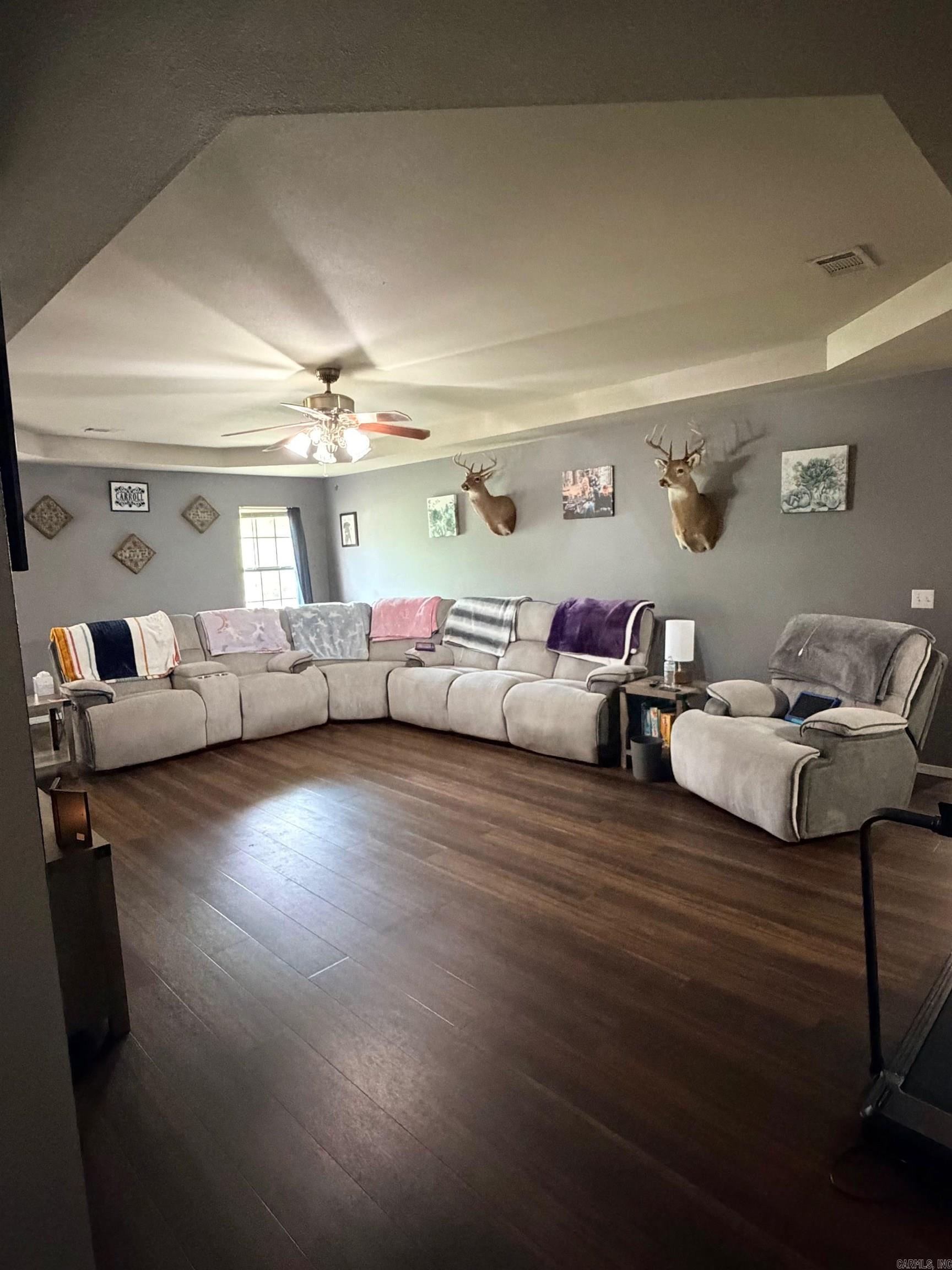 COUNTRY WOODS ESTATES - Residential