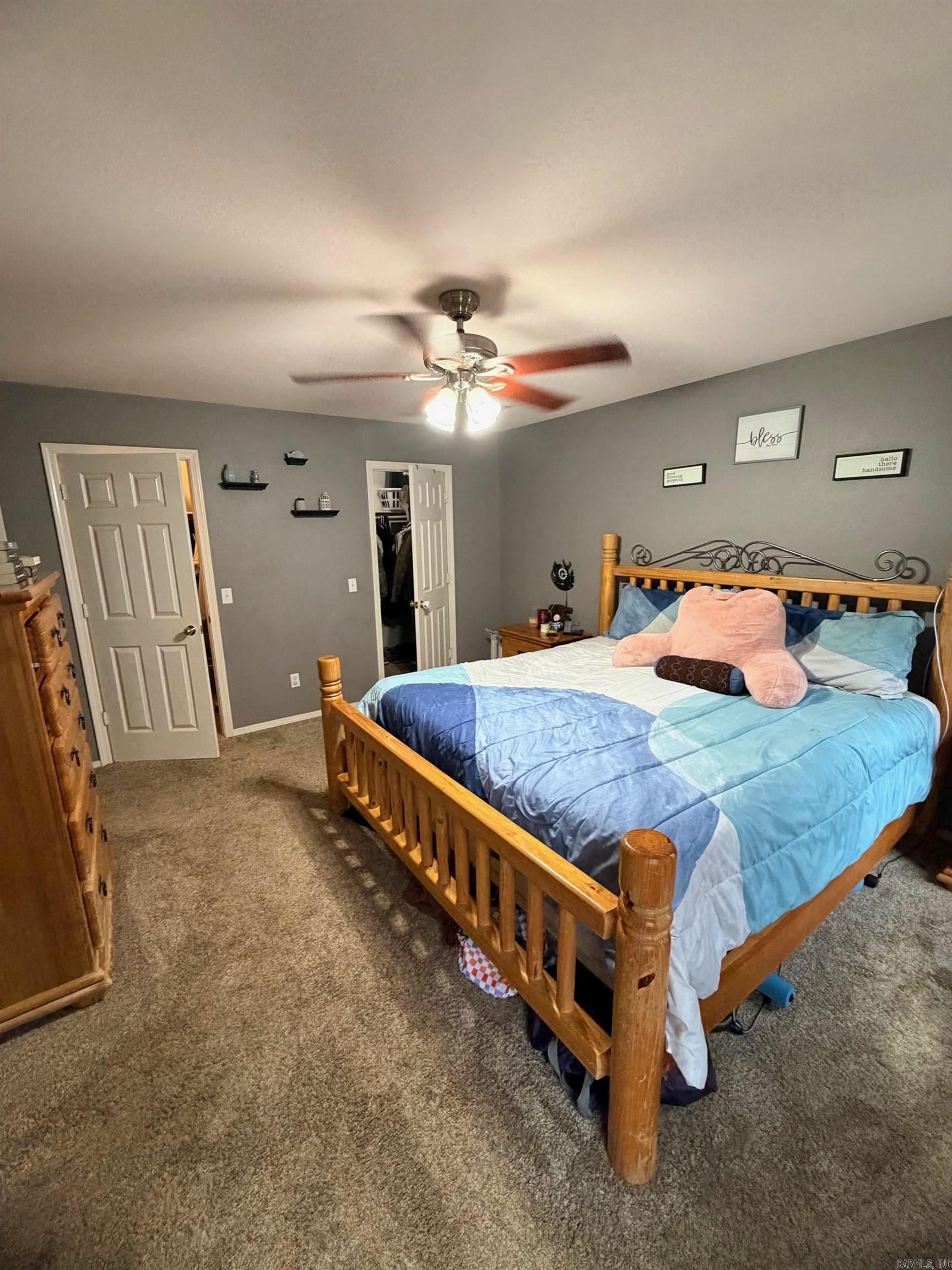 COUNTRY WOODS ESTATES - Residential