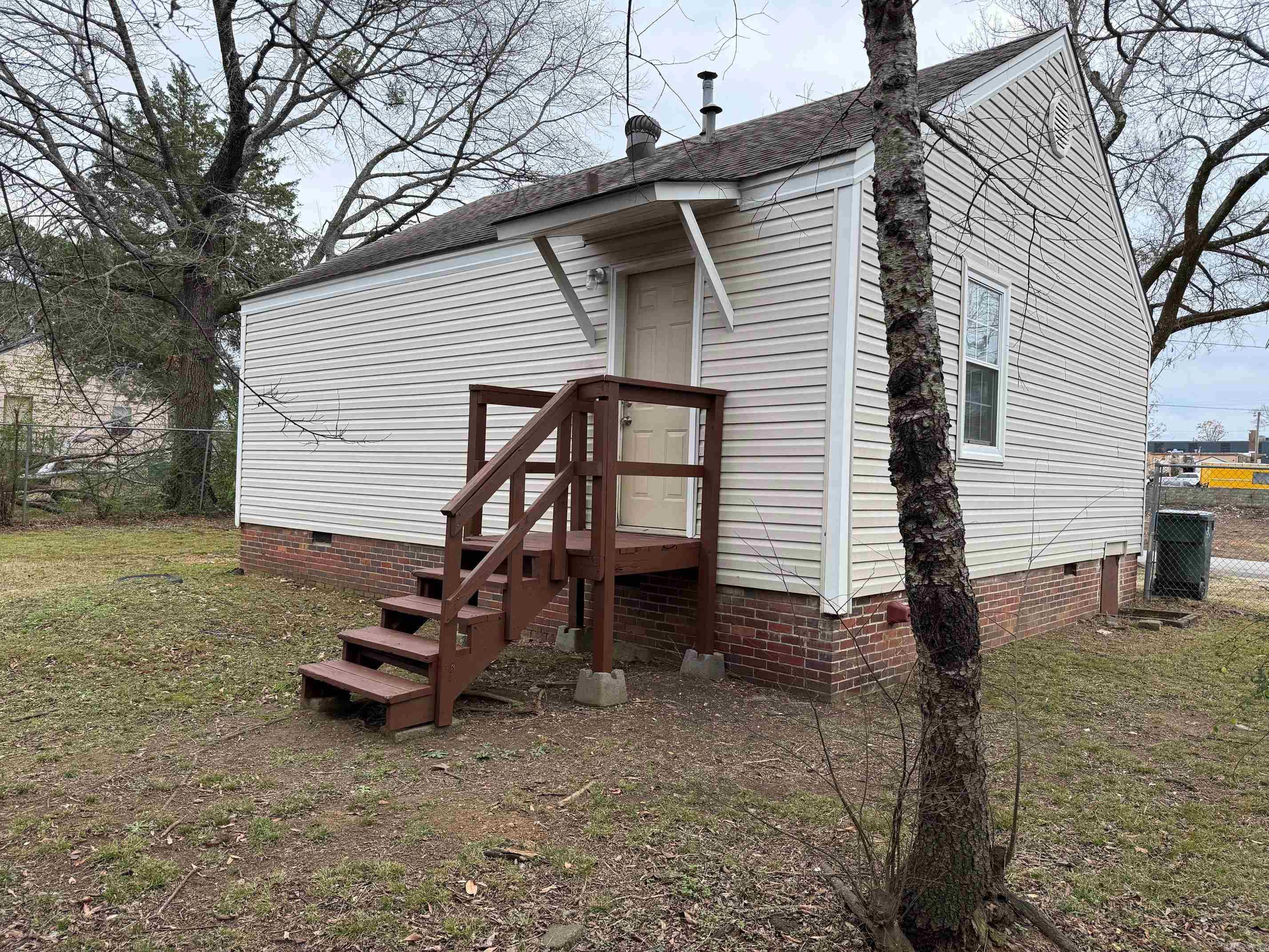 BROWN STREET - Residential