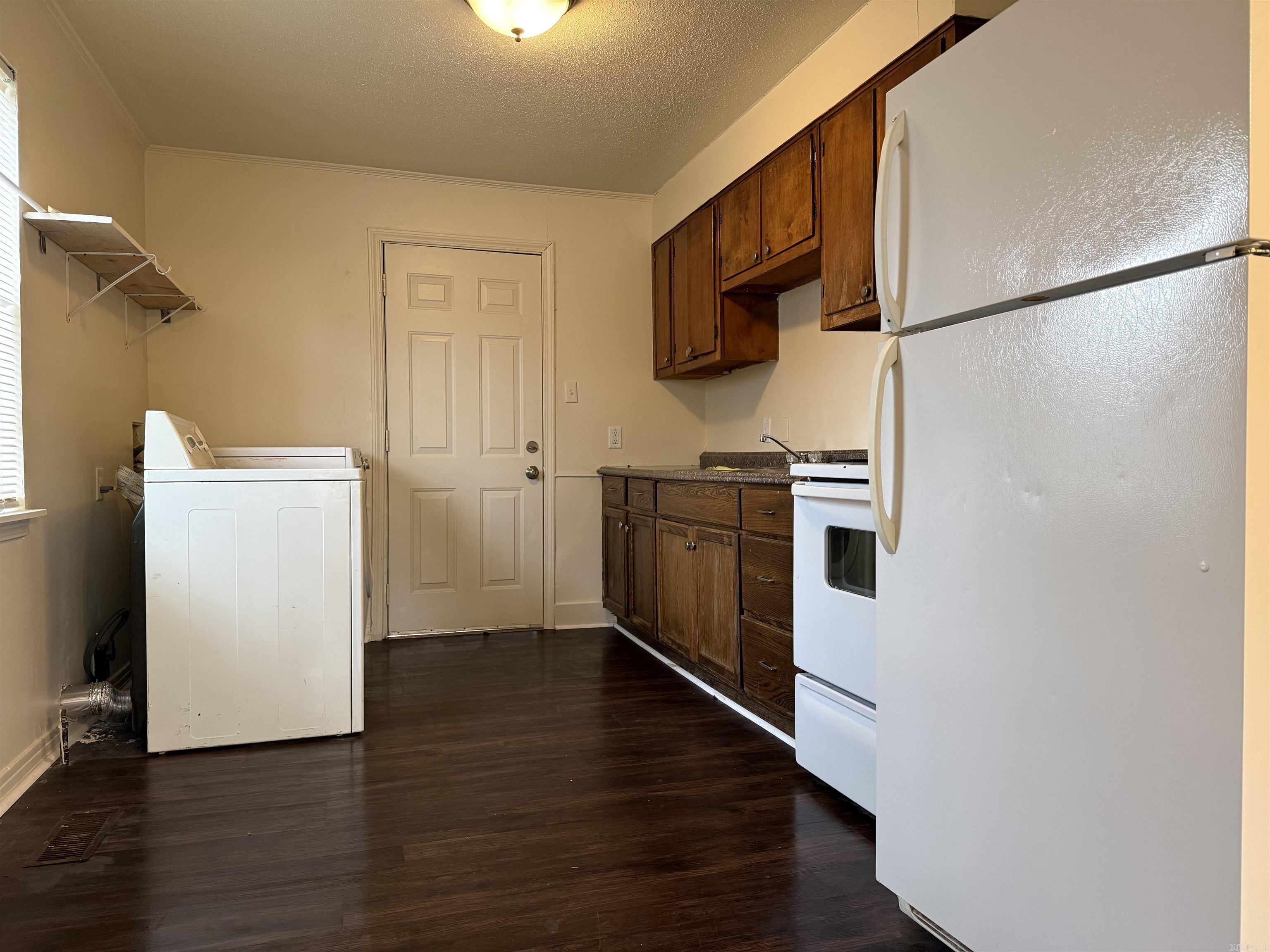 BROWN STREET - Residential