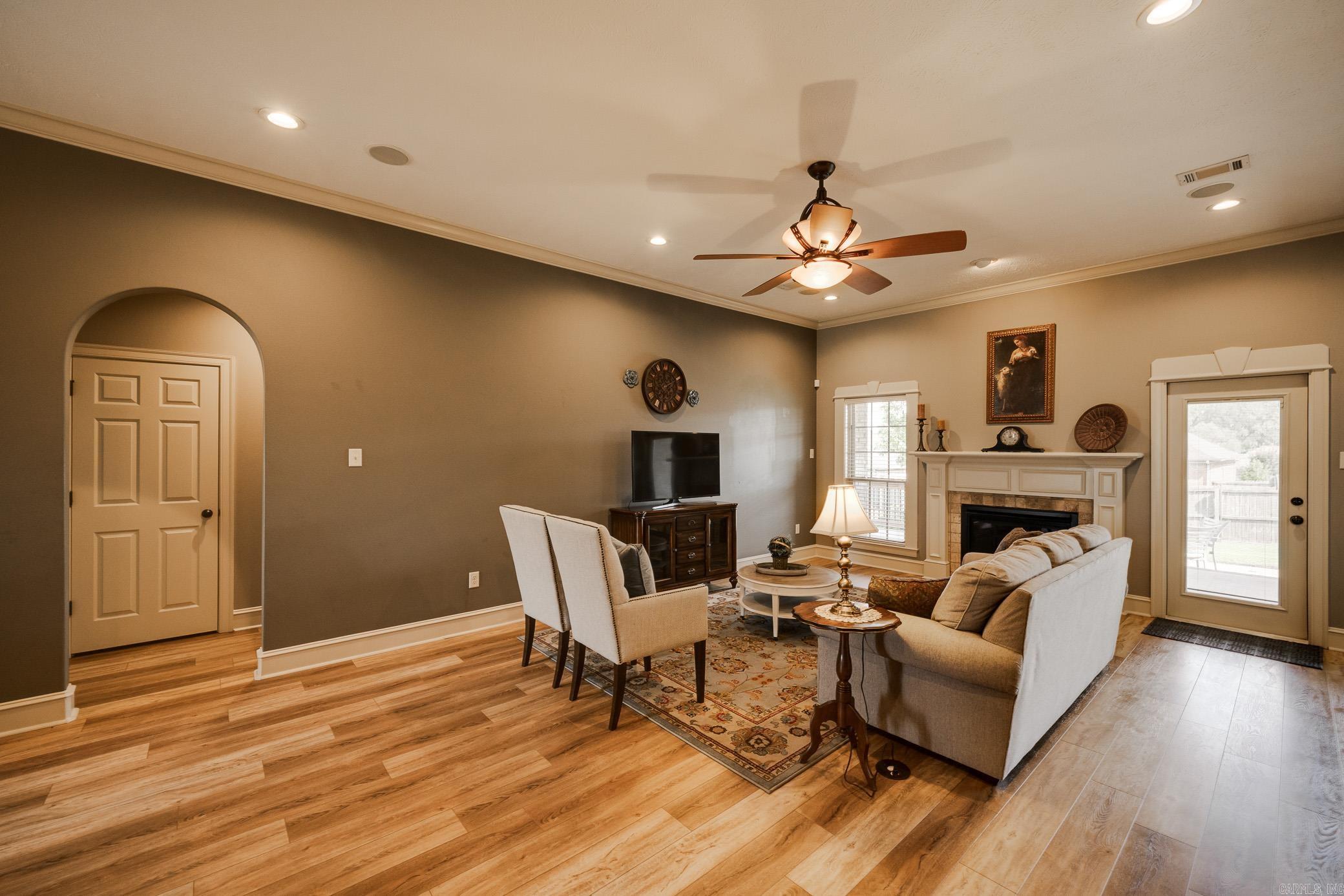 CHESTNUT MEADOWS - Residential