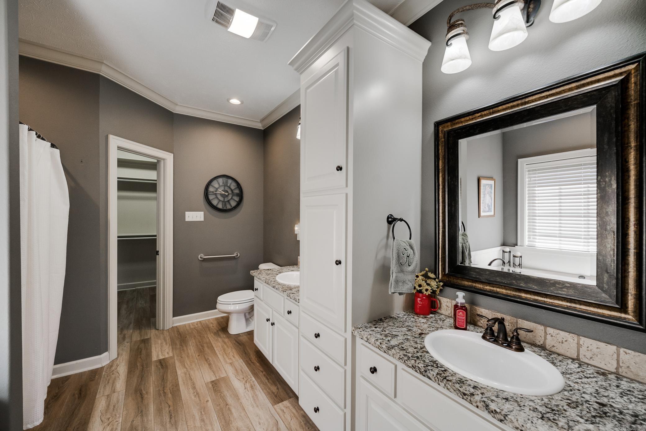 CHESTNUT MEADOWS - Residential