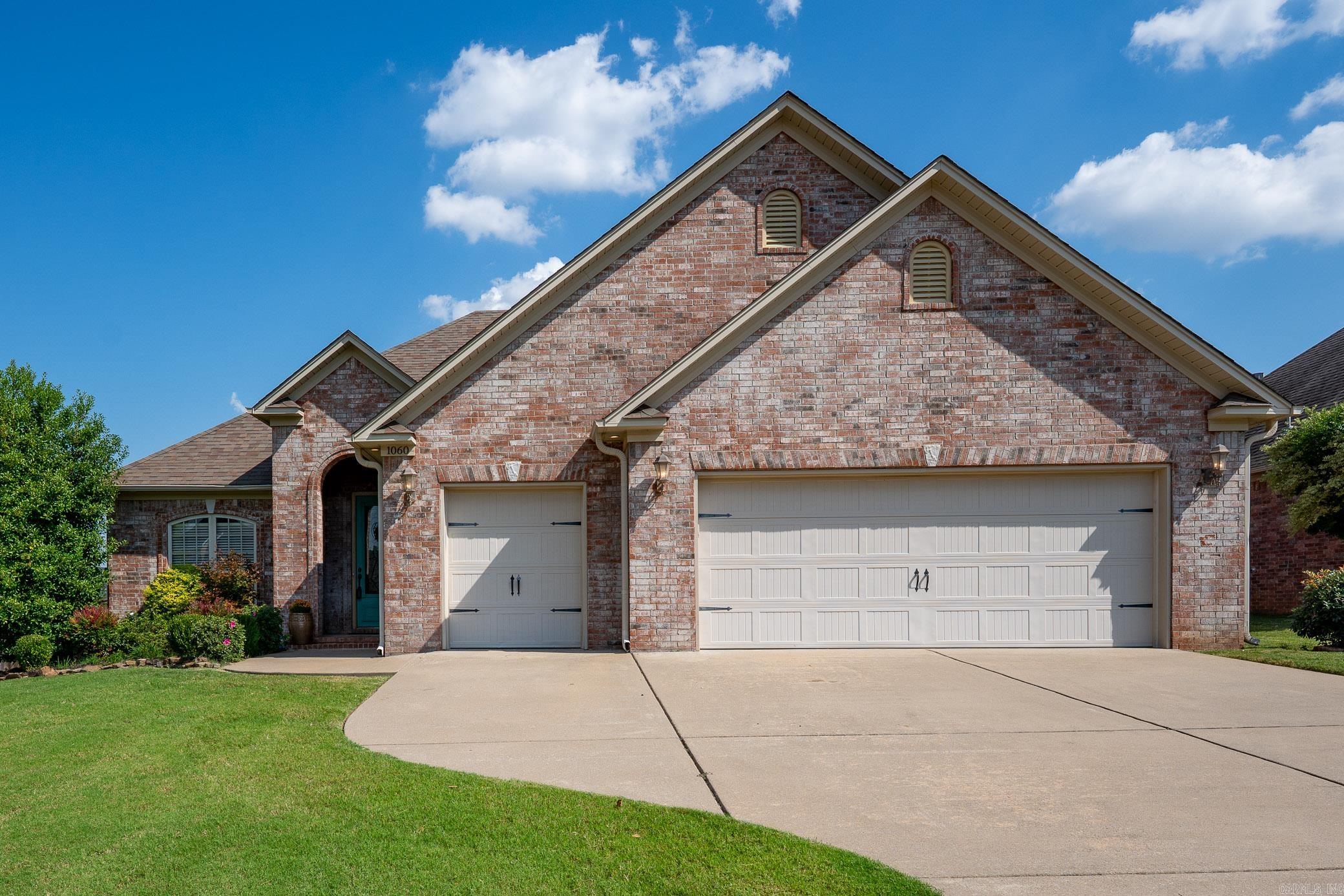 CHESTNUT MEADOWS - Residential