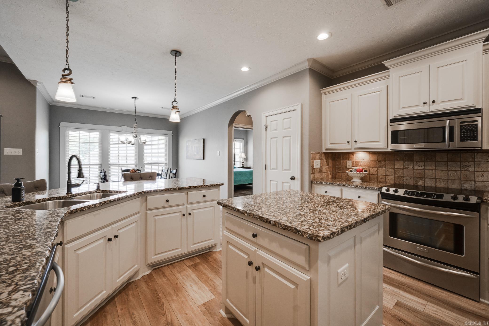 CHESTNUT MEADOWS - Residential