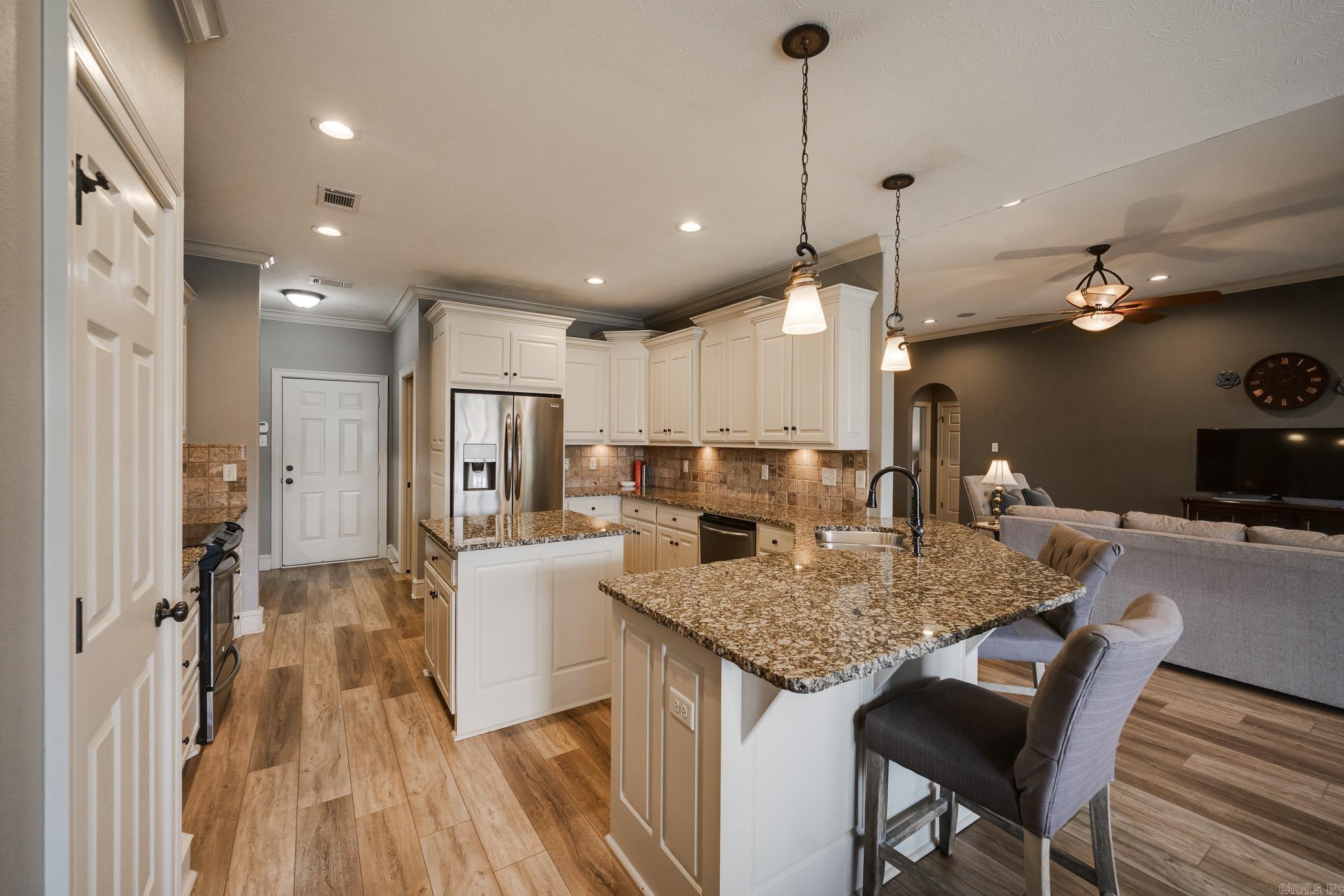 CHESTNUT MEADOWS - Residential