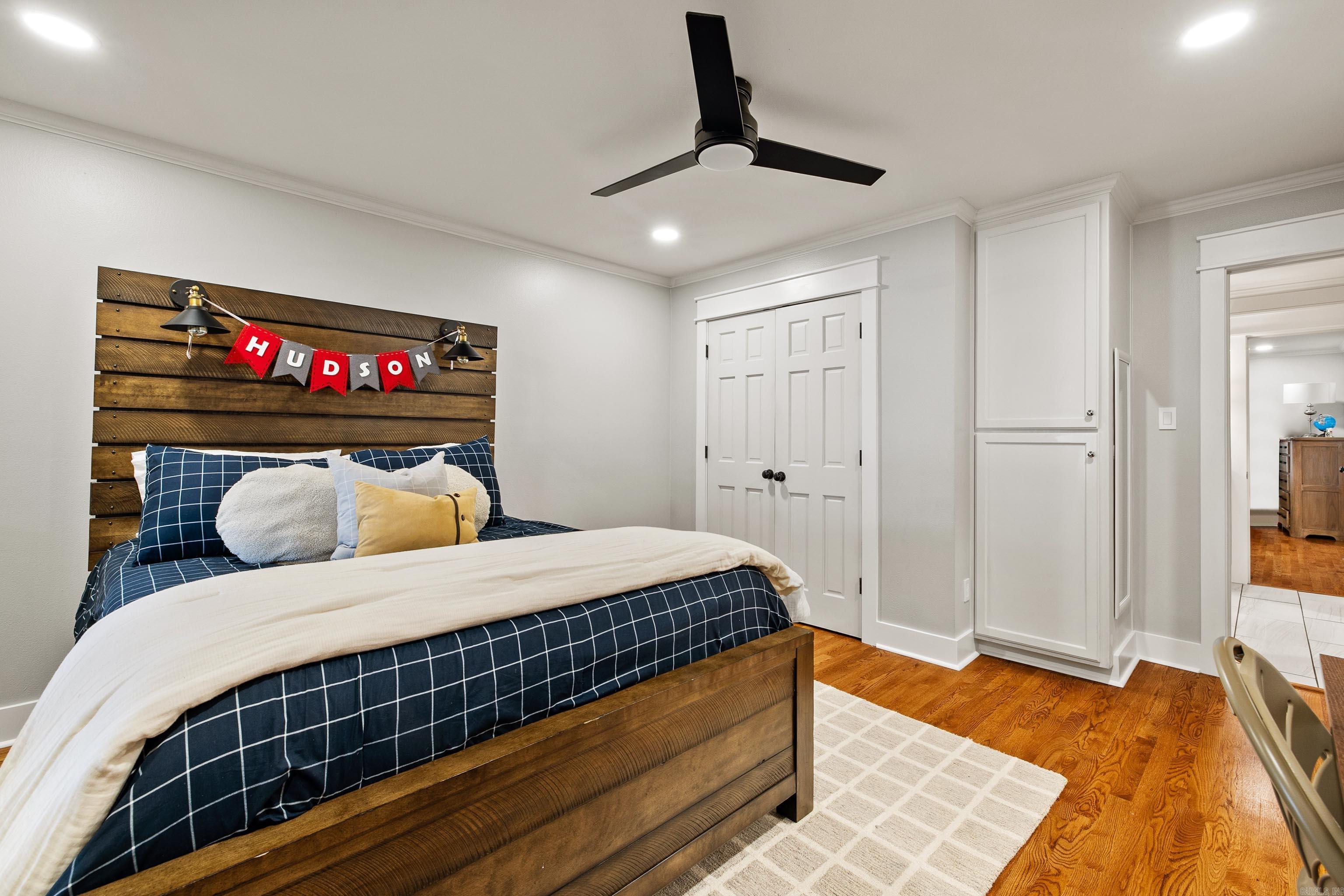 LYNNFIELD CE - Residential