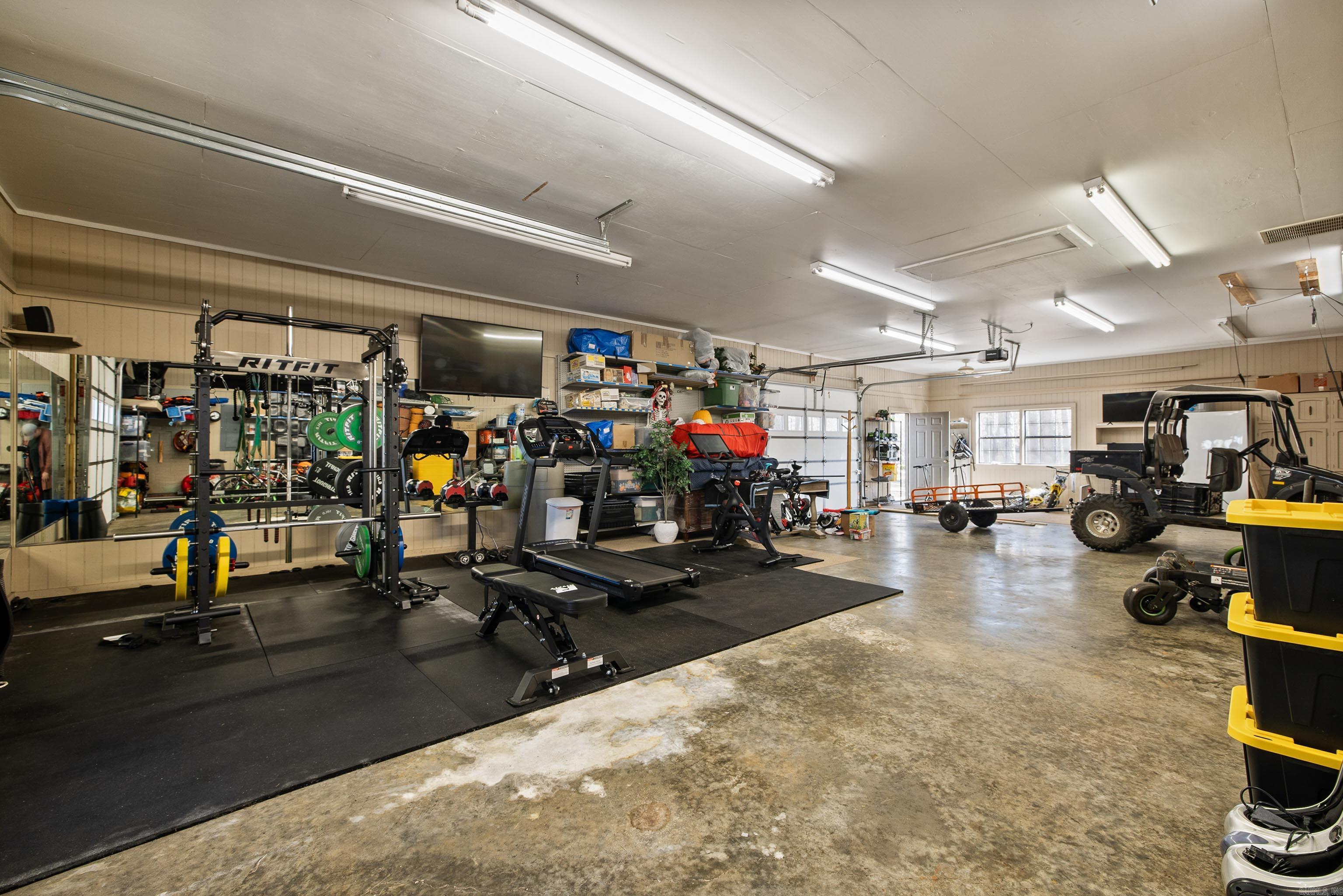 LYNNFIELD CE - Residential