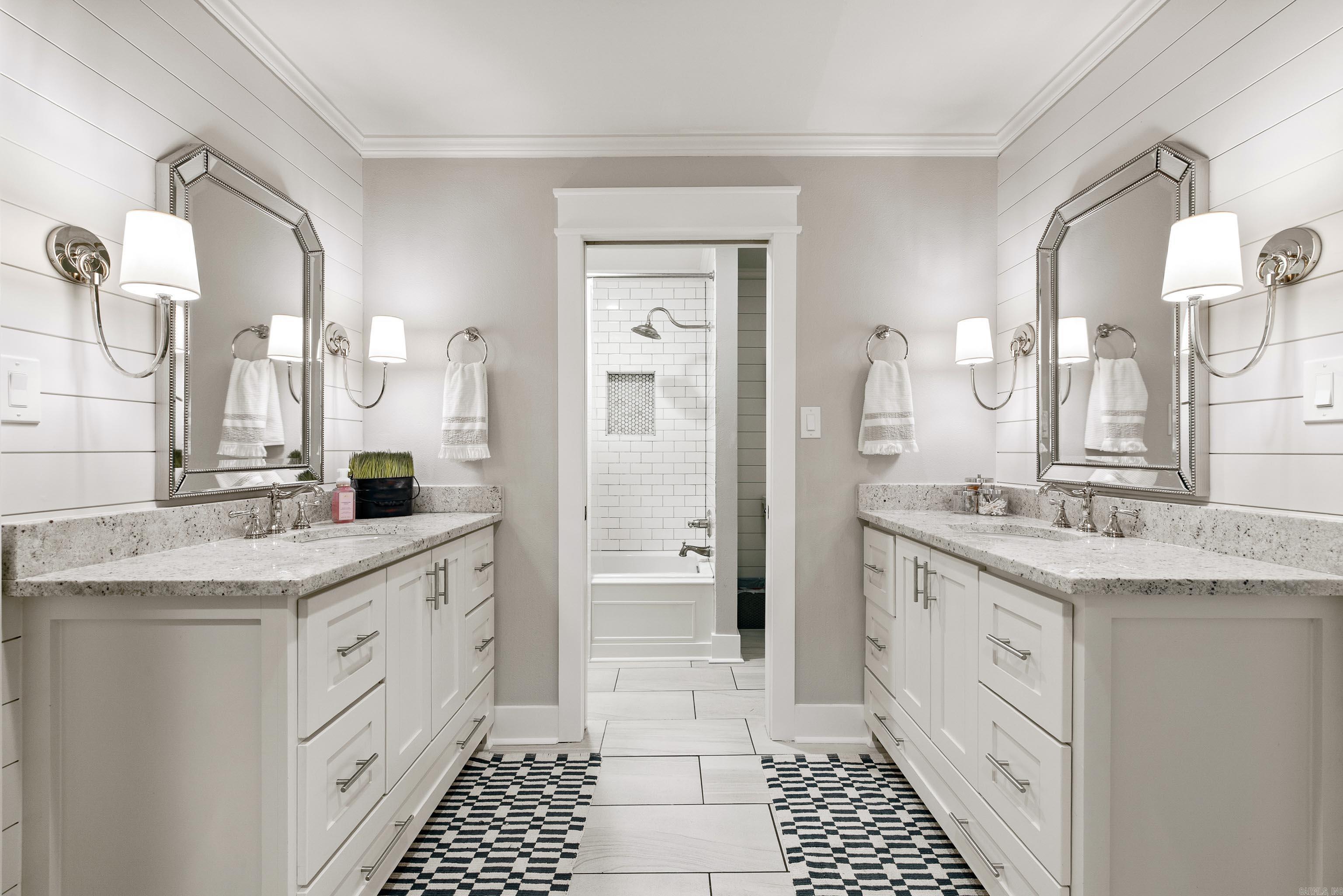 LYNNFIELD CE - Residential