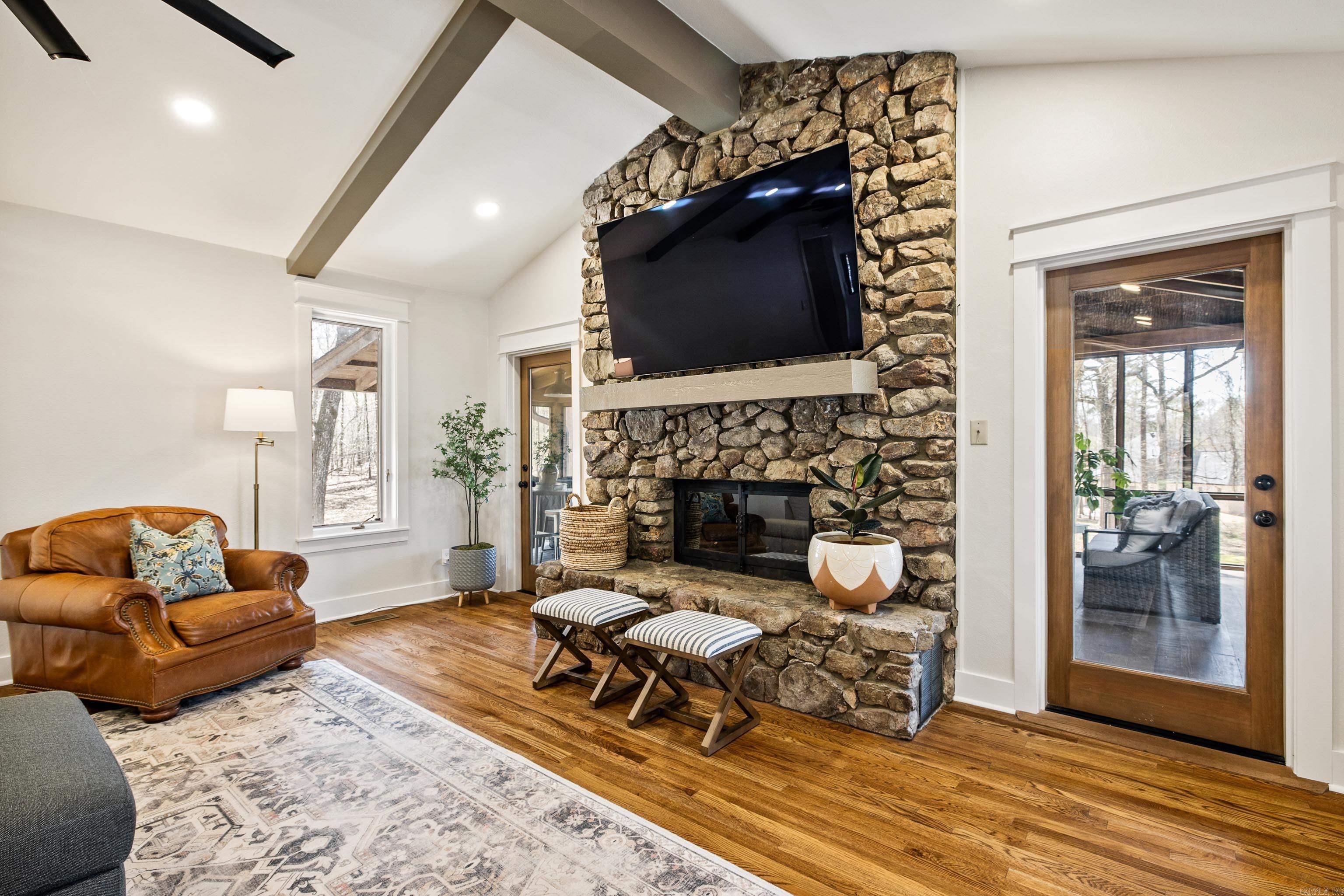 LYNNFIELD CE - Residential