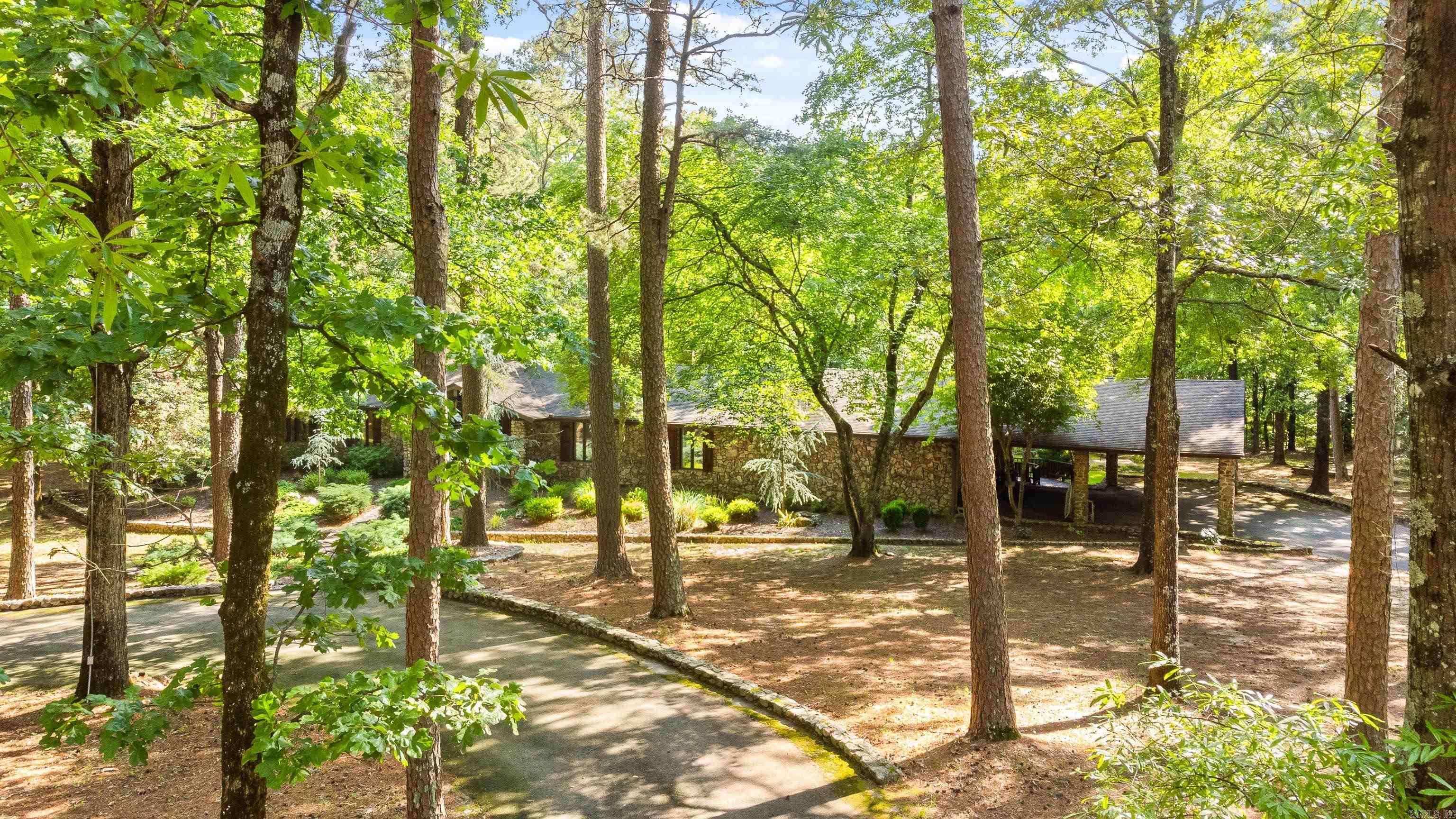 LYNNFIELD CE - Residential