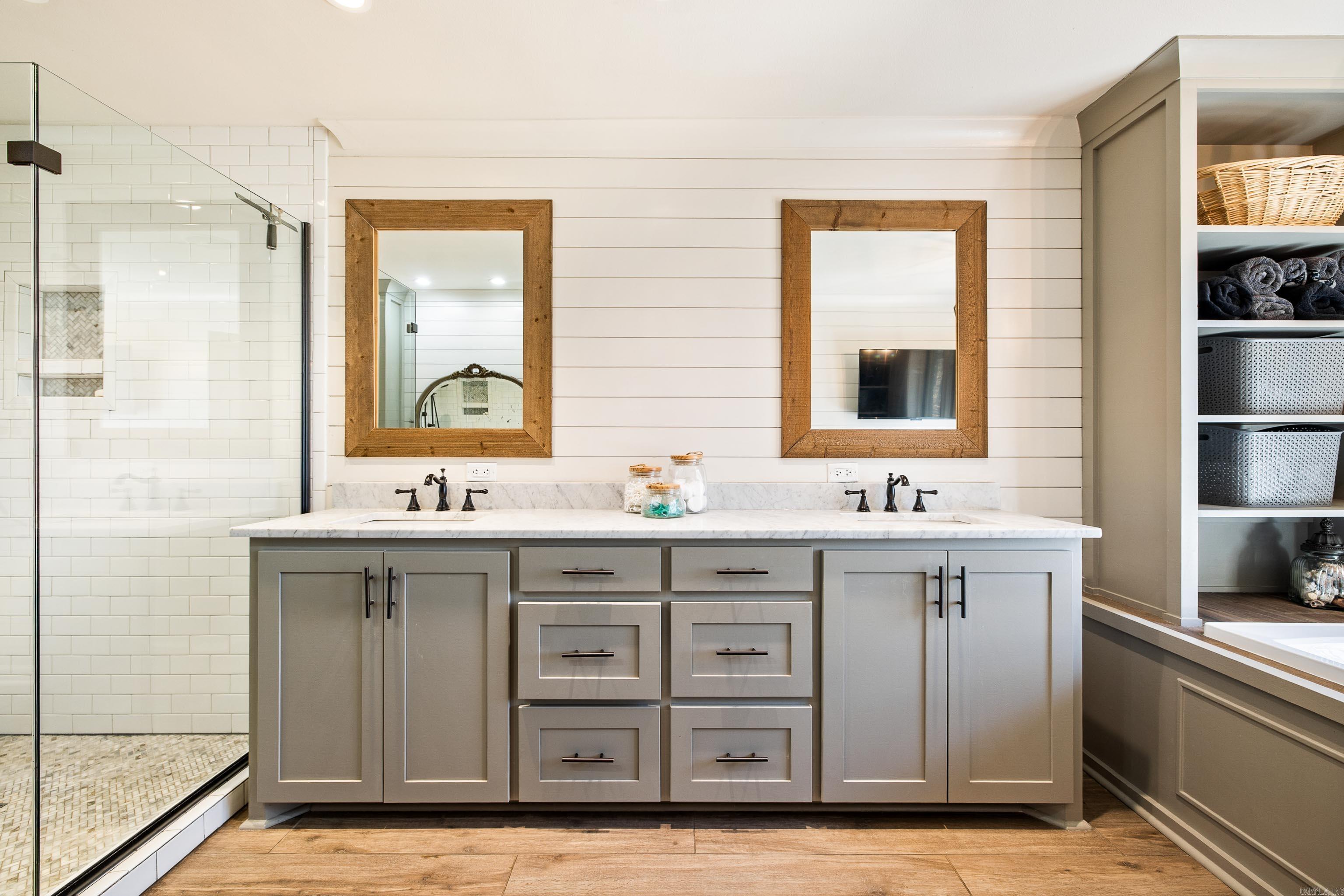 LYNNFIELD CE - Residential