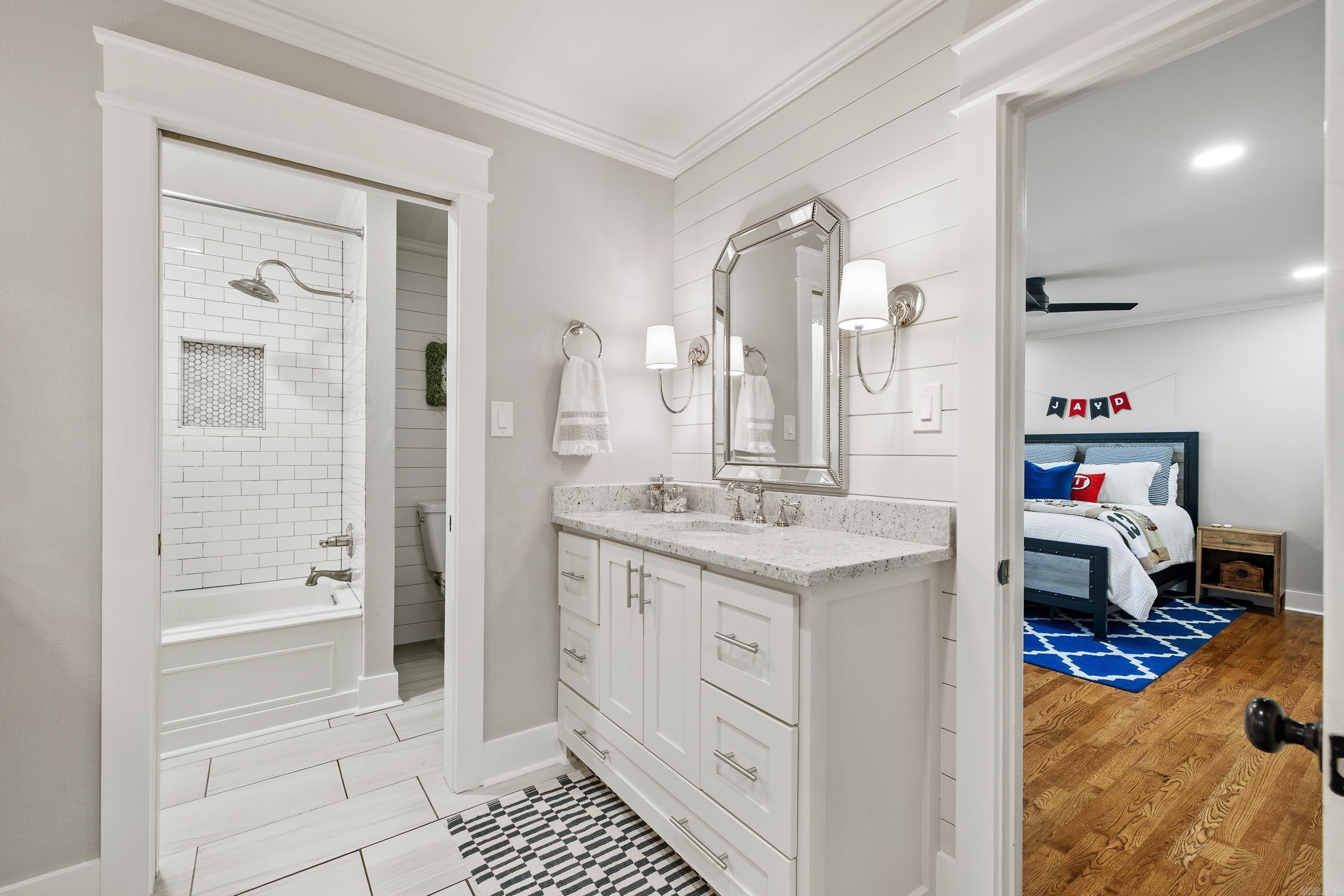 LYNNFIELD CE - Residential