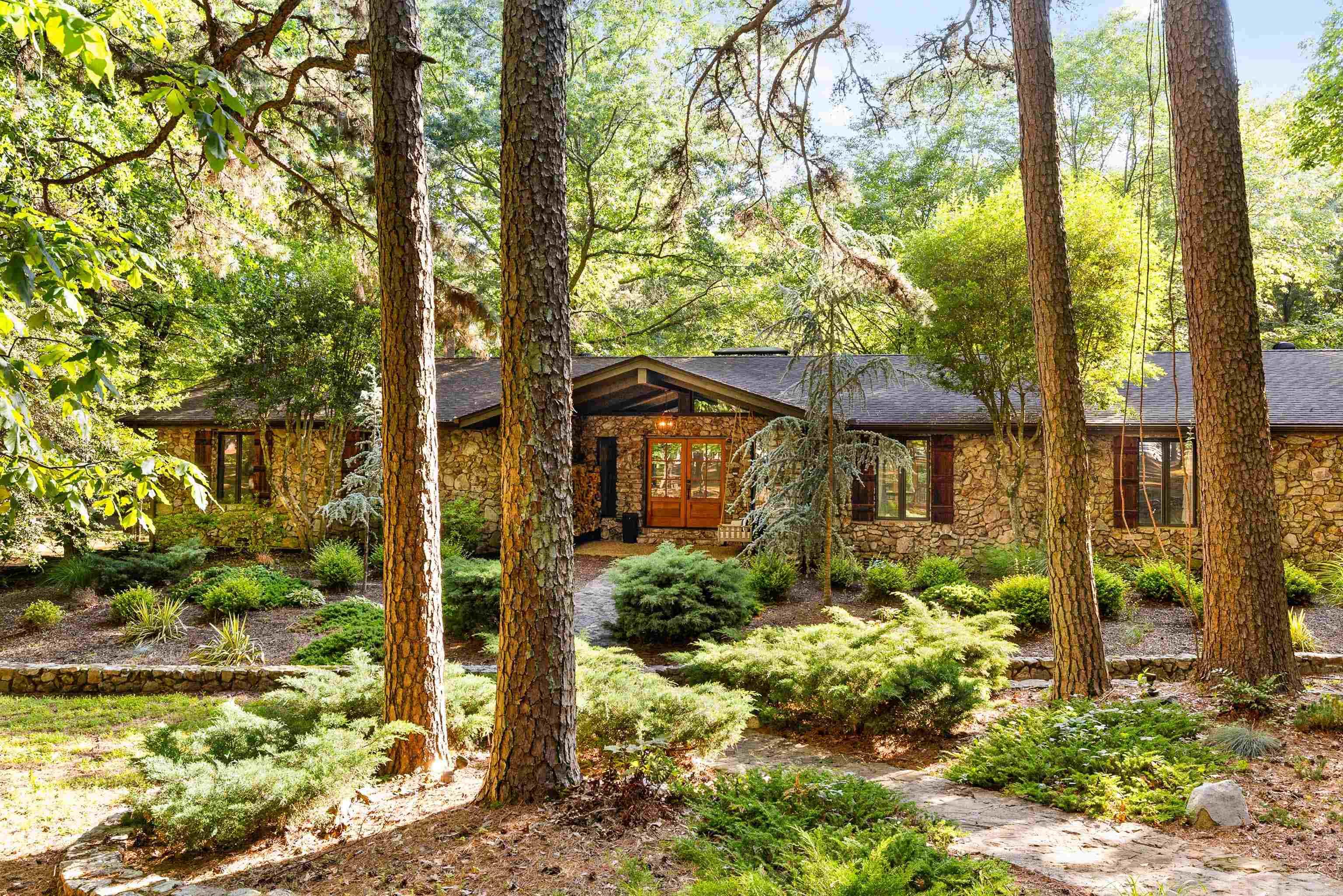 LYNNFIELD CE - Residential