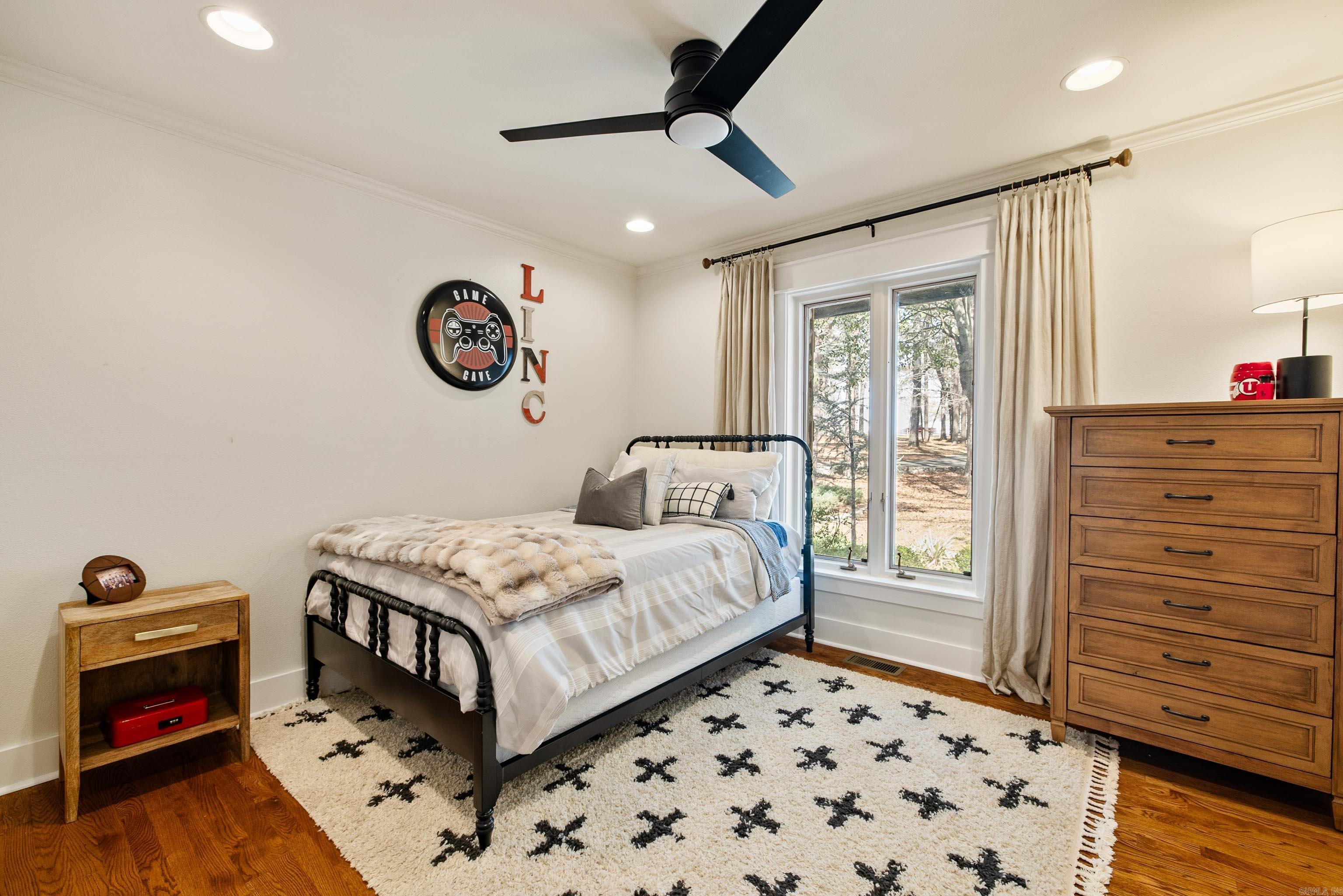 LYNNFIELD CE - Residential