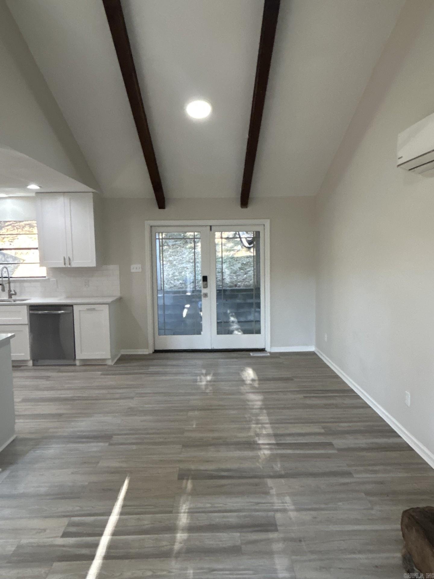 MARLOWE MANOR - Residential