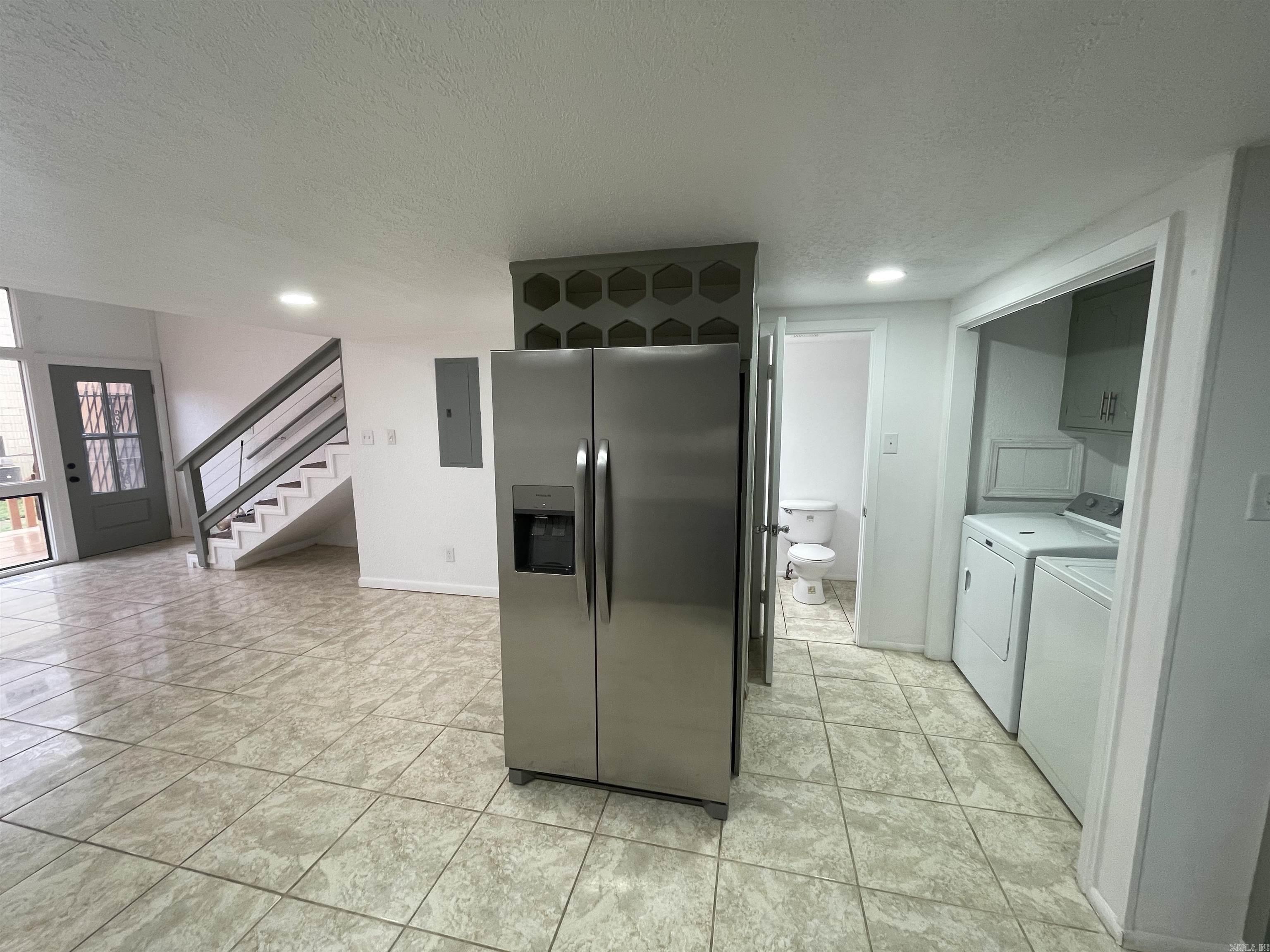 Villa West - Residential