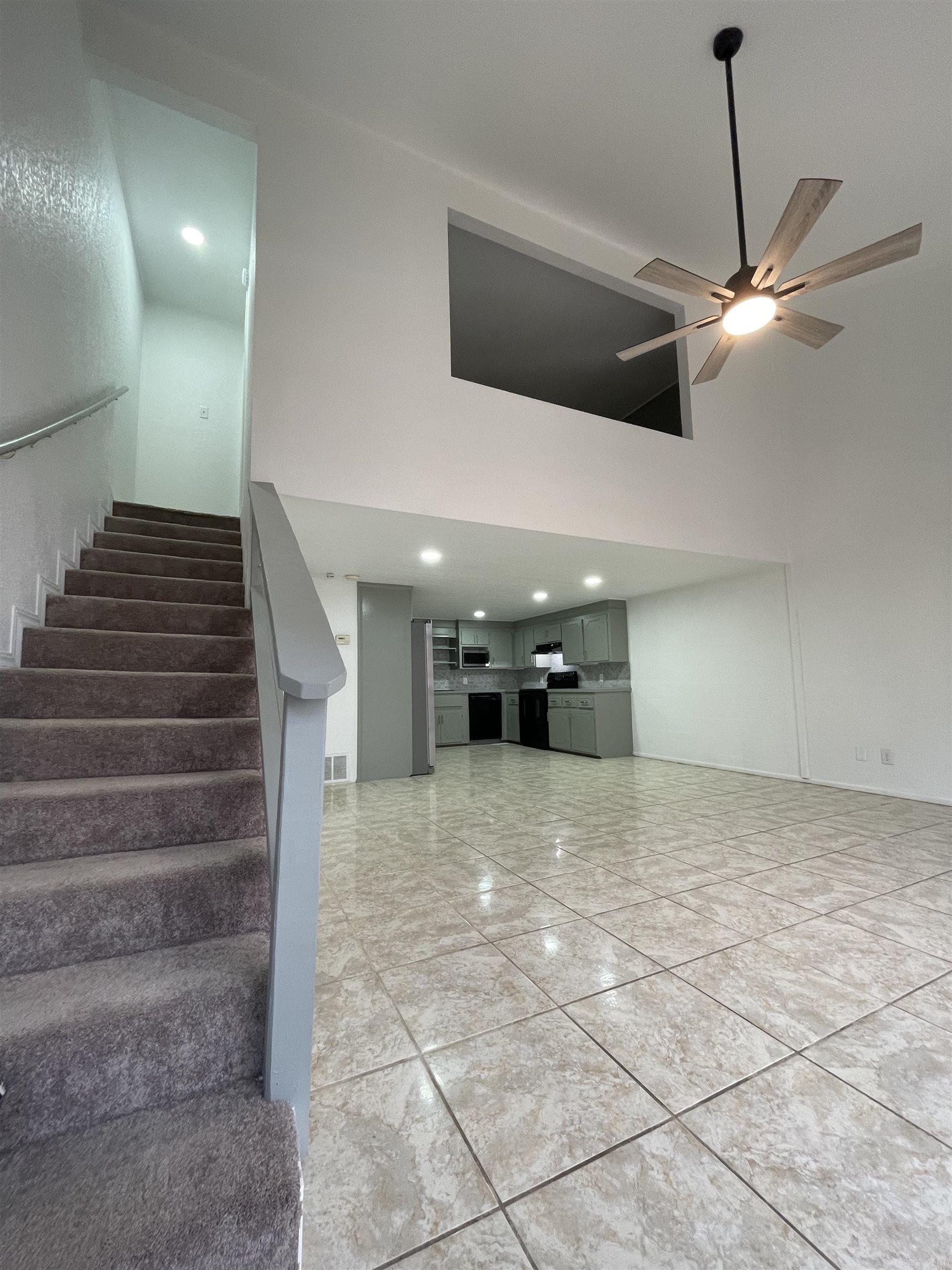 Villa West - Residential